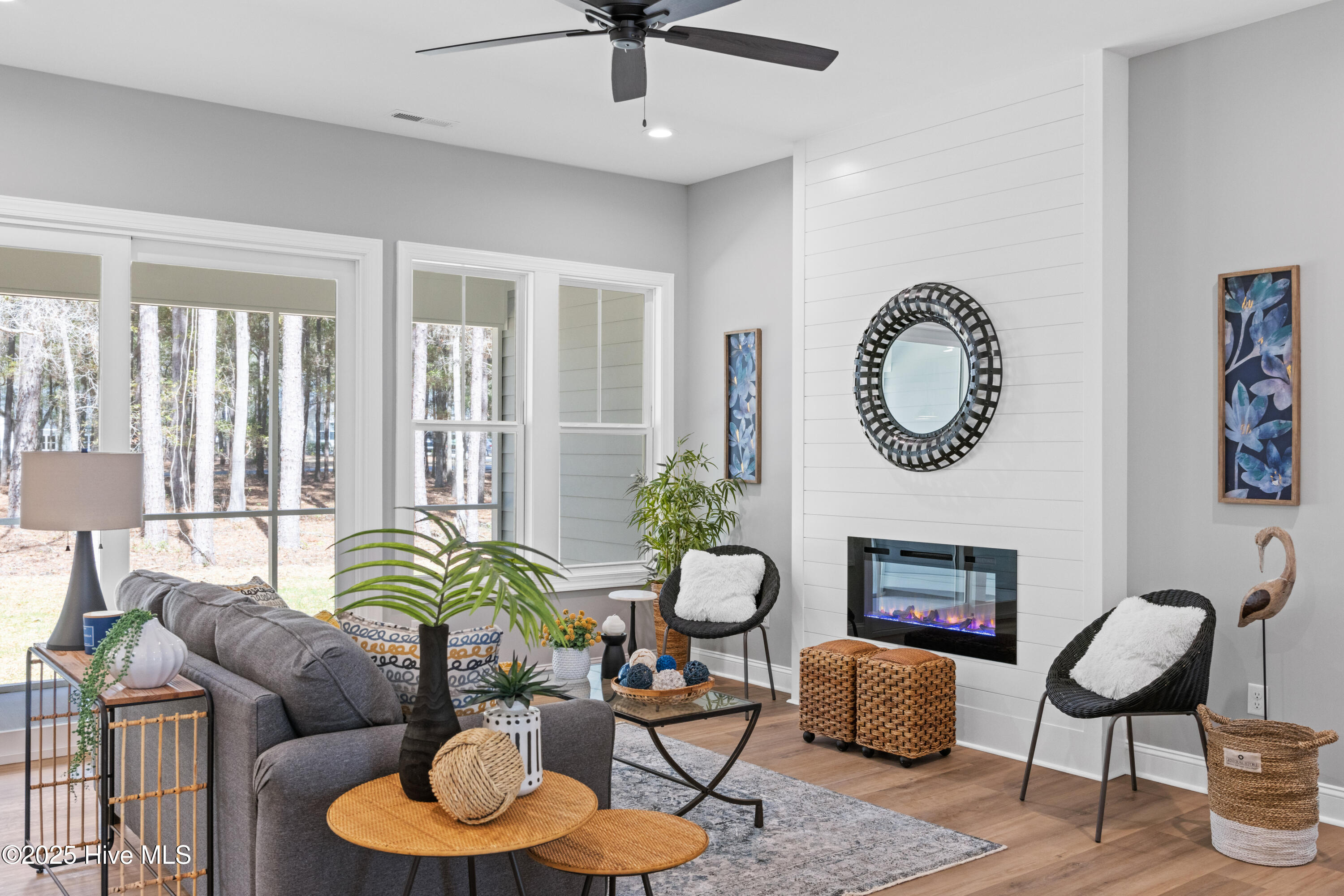 578 Lockwood Court SE