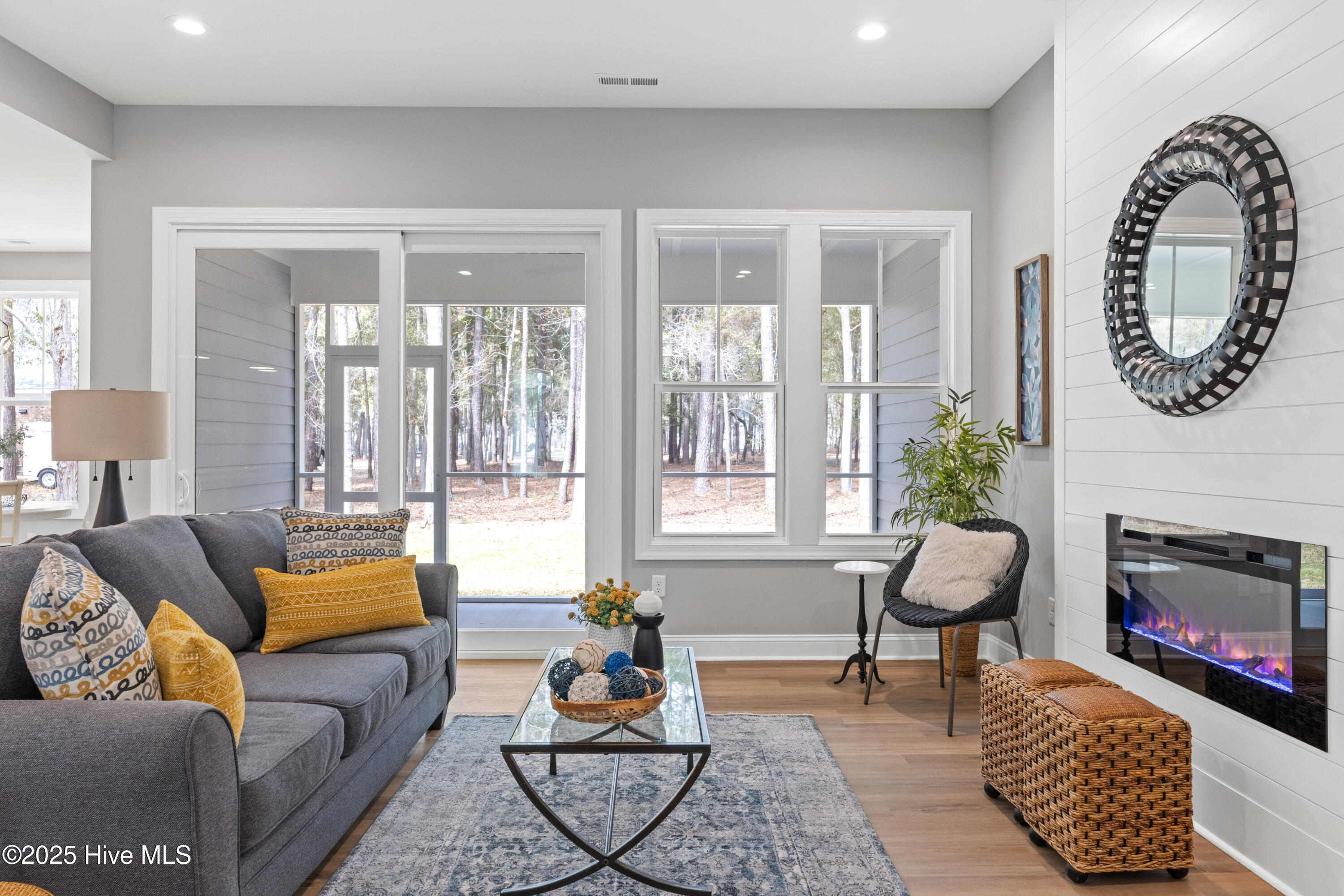 578 Lockwood Court SE