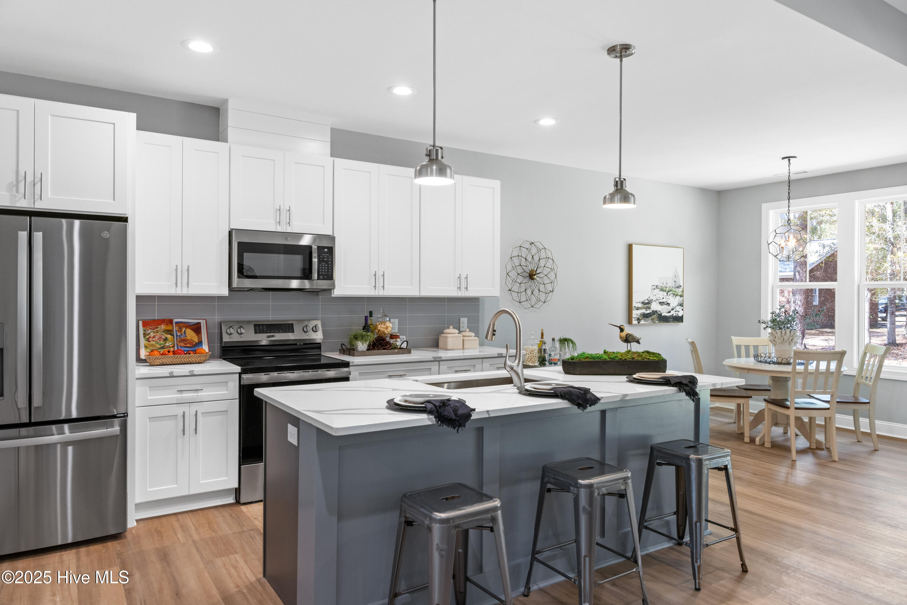 578 Lockwood Court SE