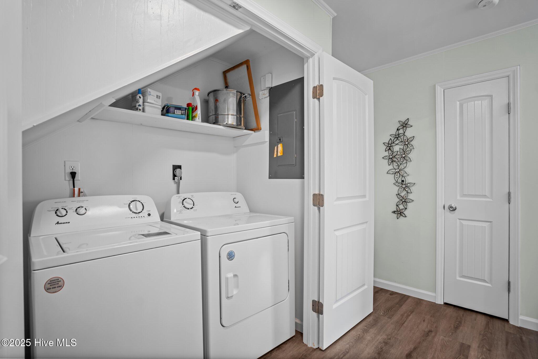 1923 E Pelican Drive