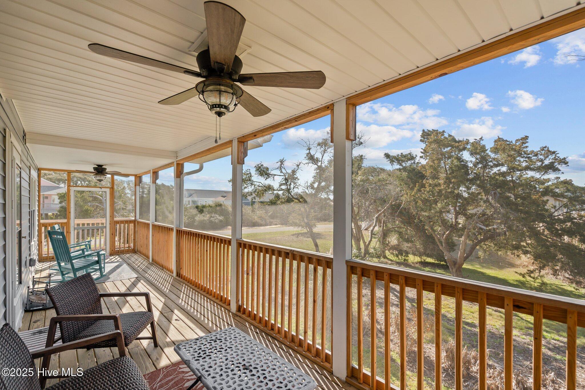 1923 E Pelican Drive