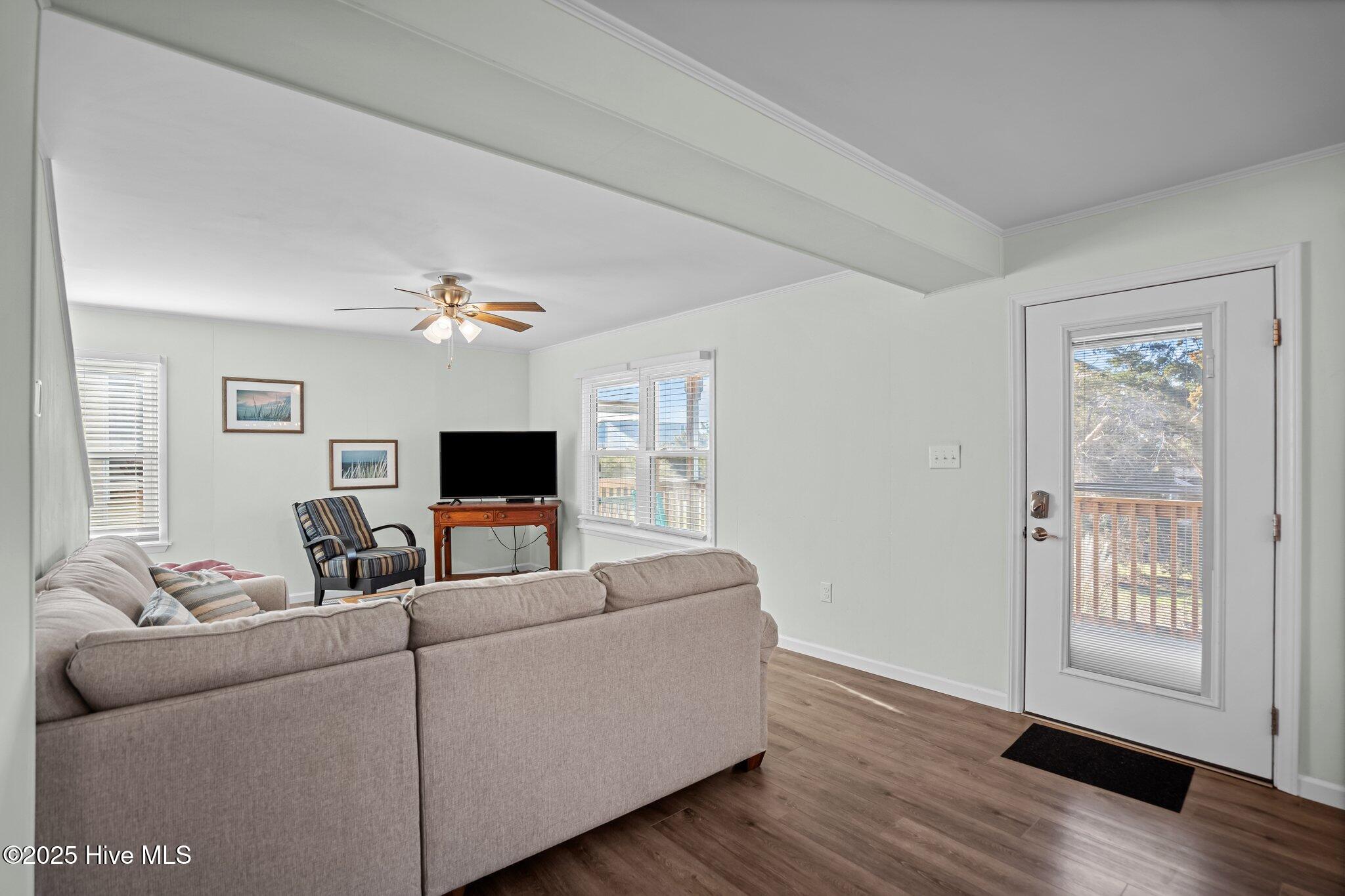 1923 E Pelican Drive