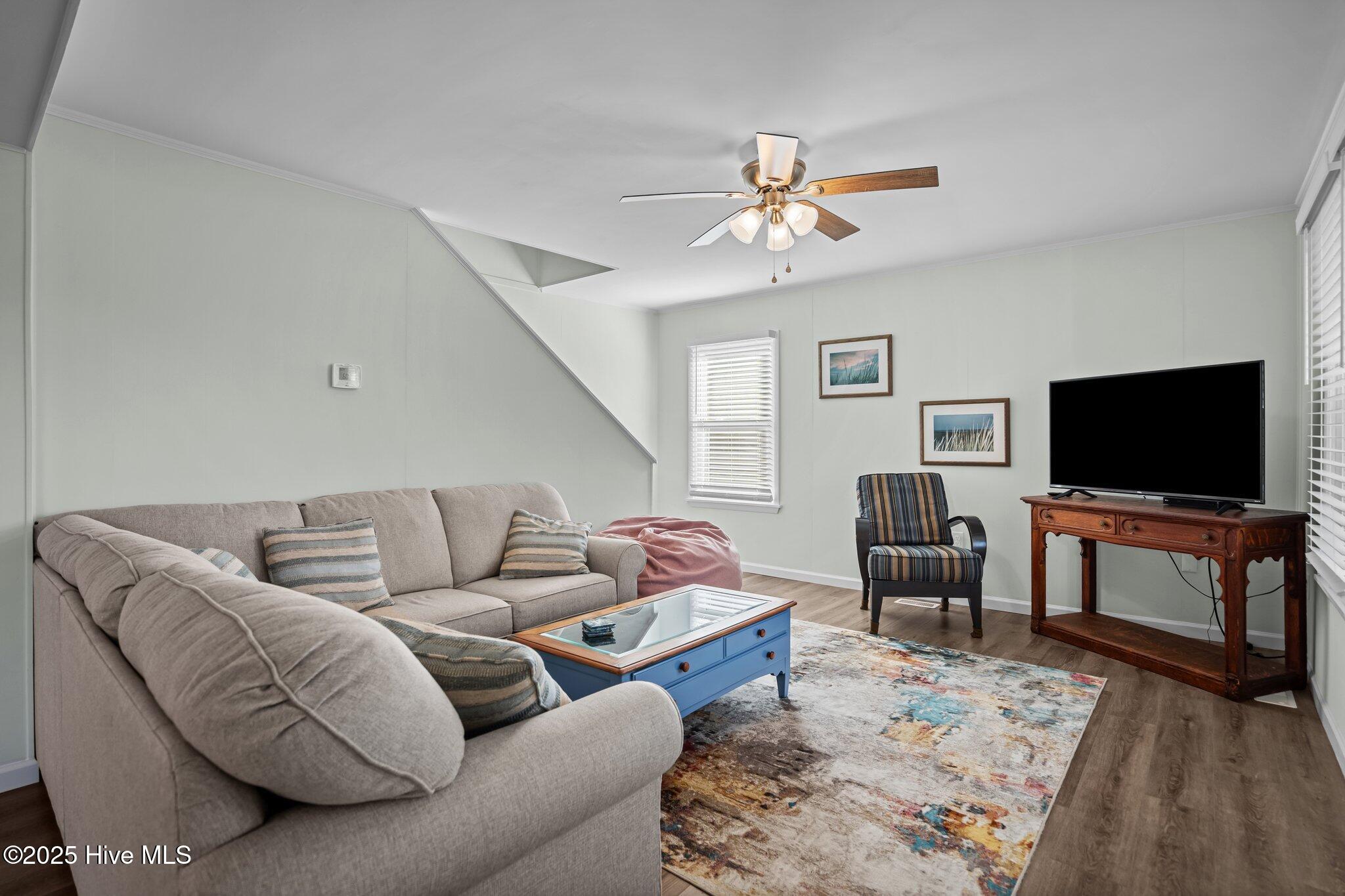 1923 E Pelican Drive