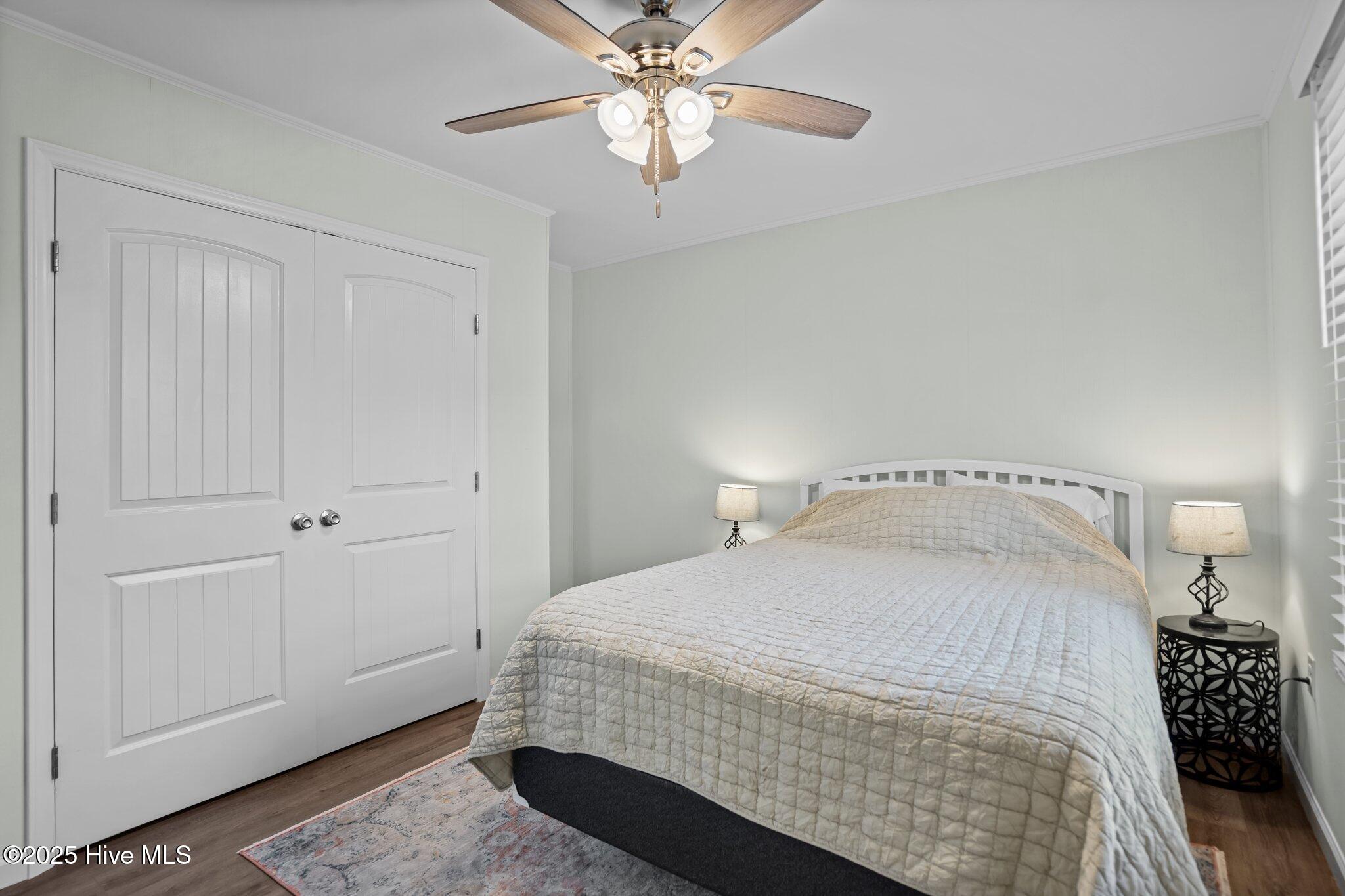 1923 E Pelican Drive