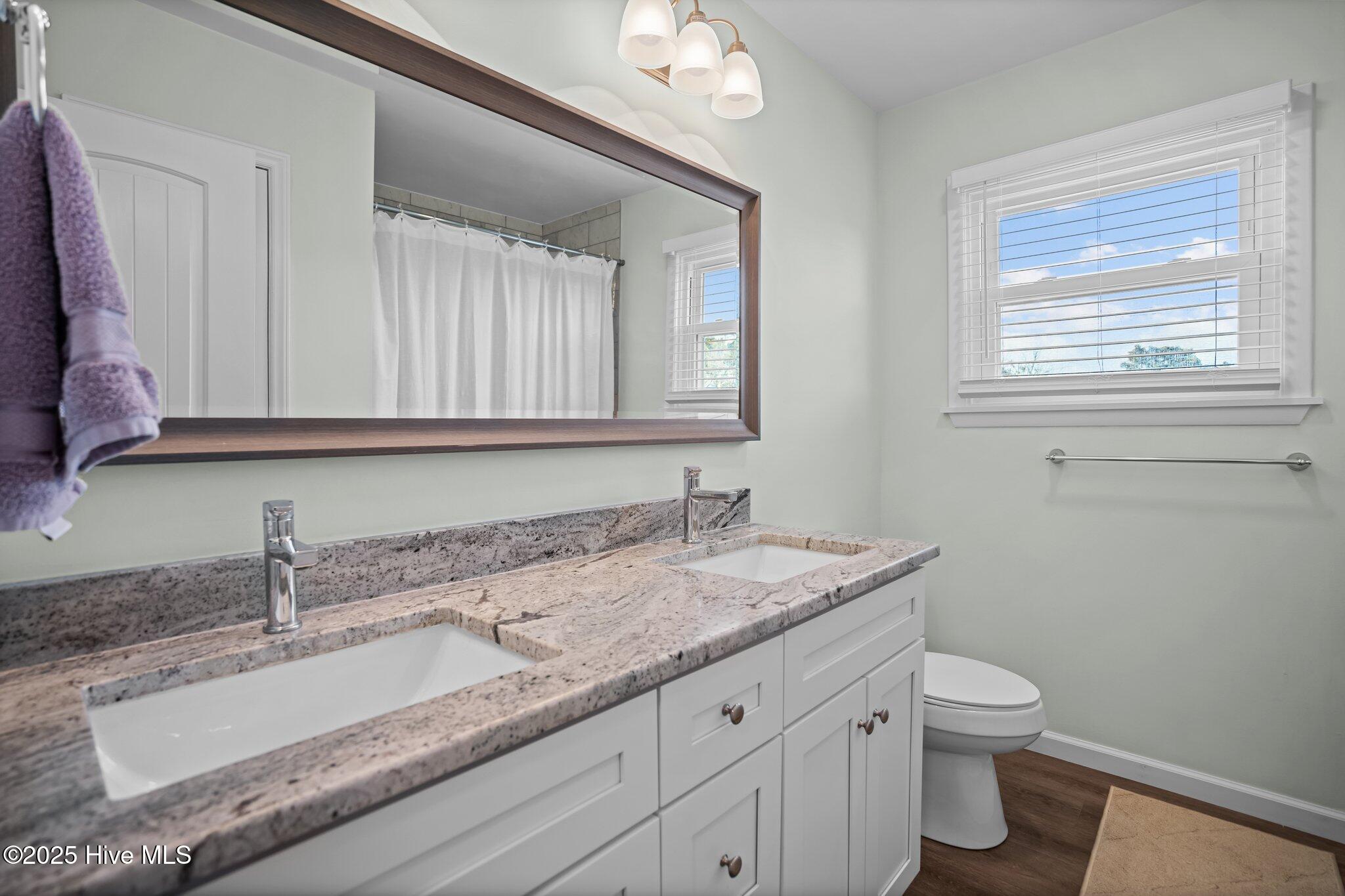 1923 E Pelican Drive