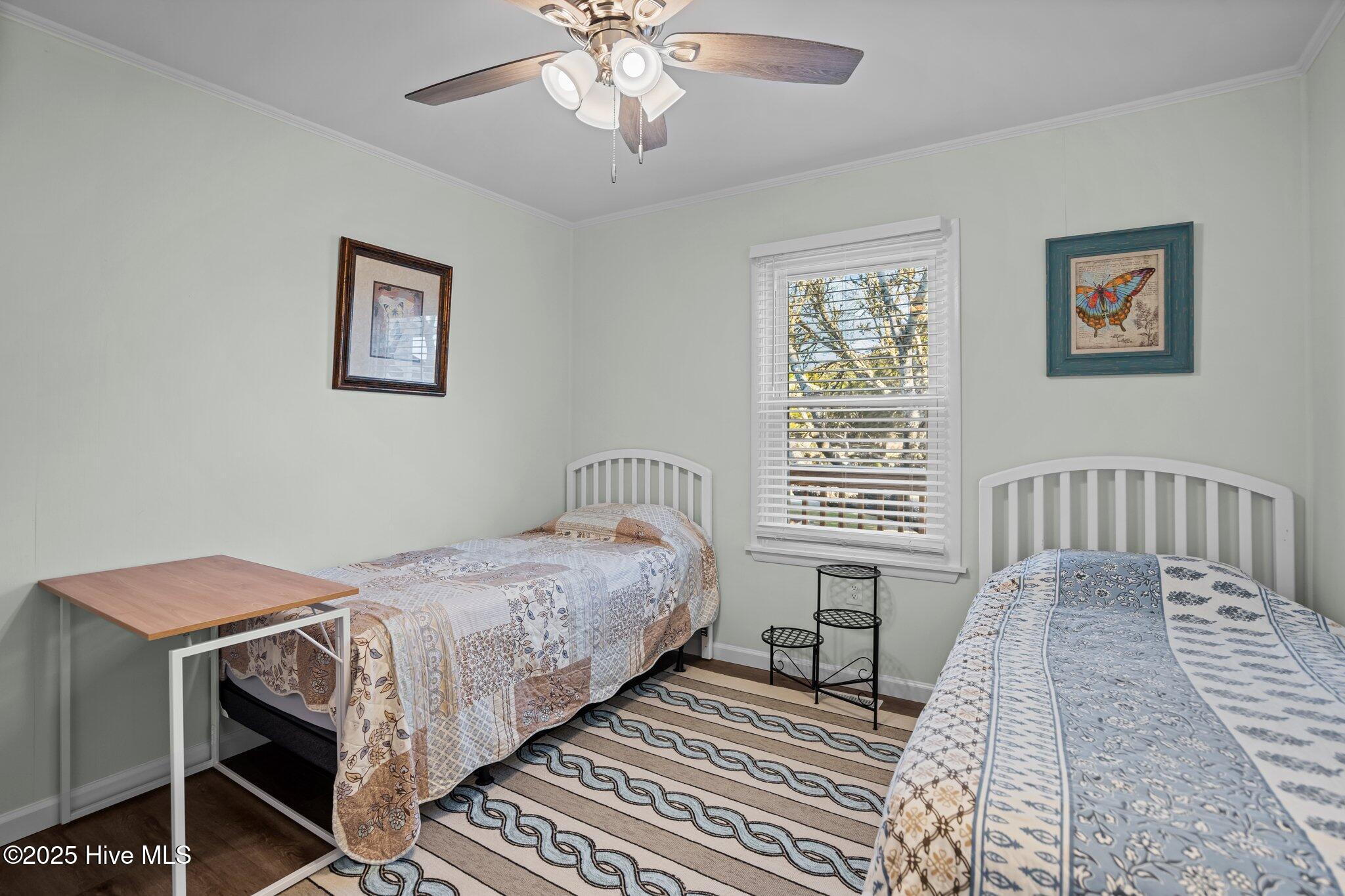 1923 E Pelican Drive