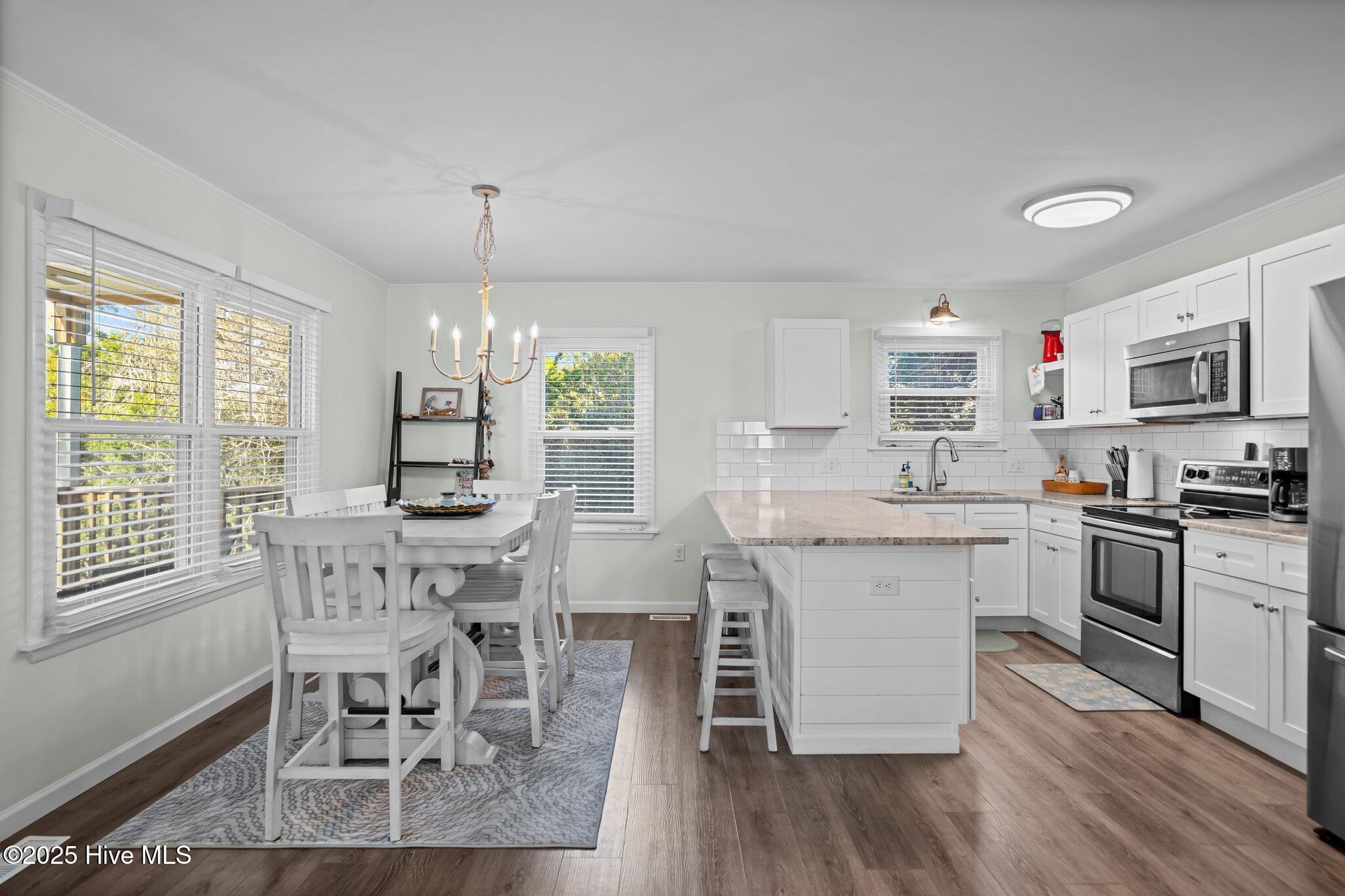 1923 E Pelican Drive