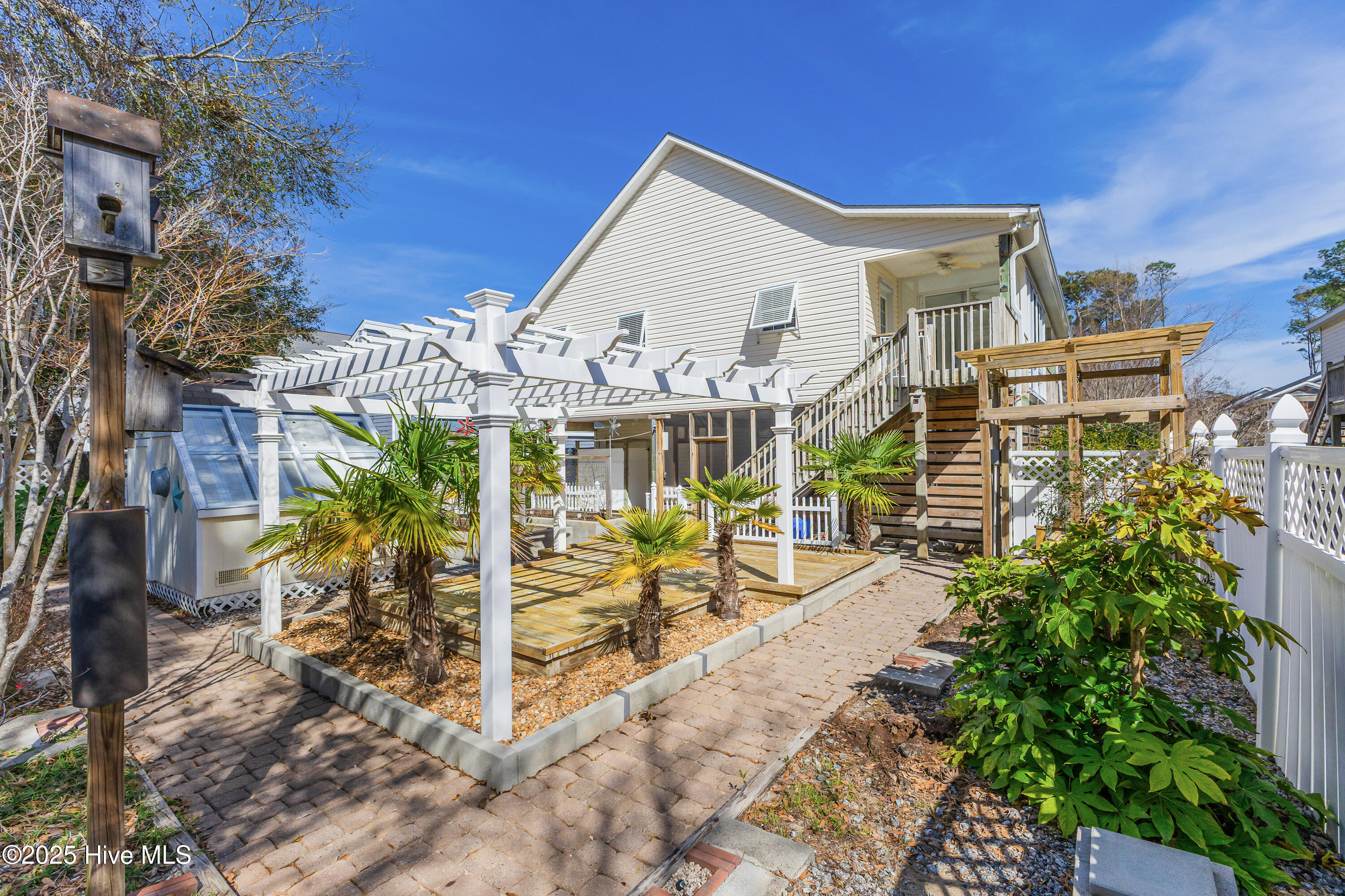 105 SW 3rd Street