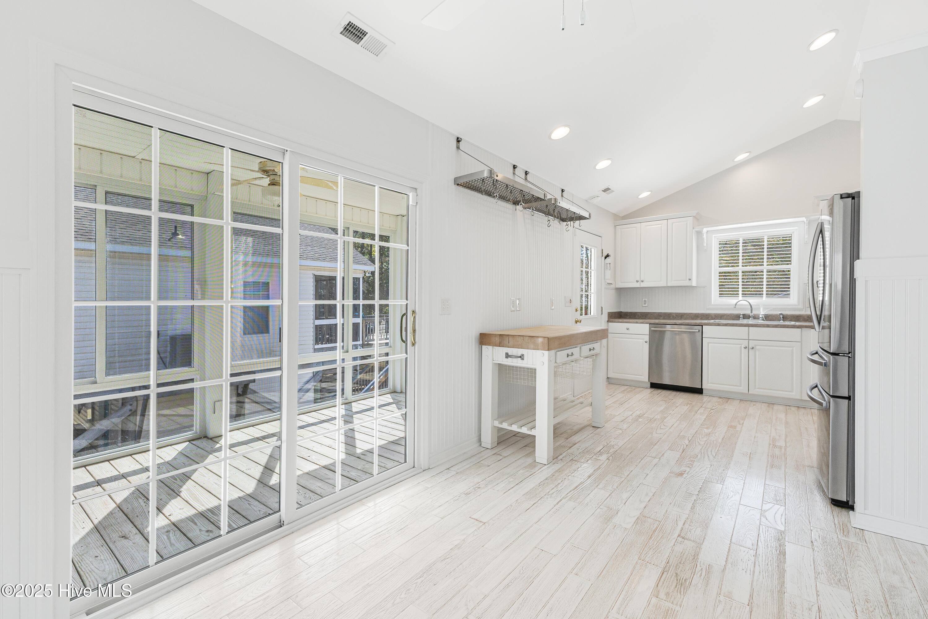 105 SW 3rd Street