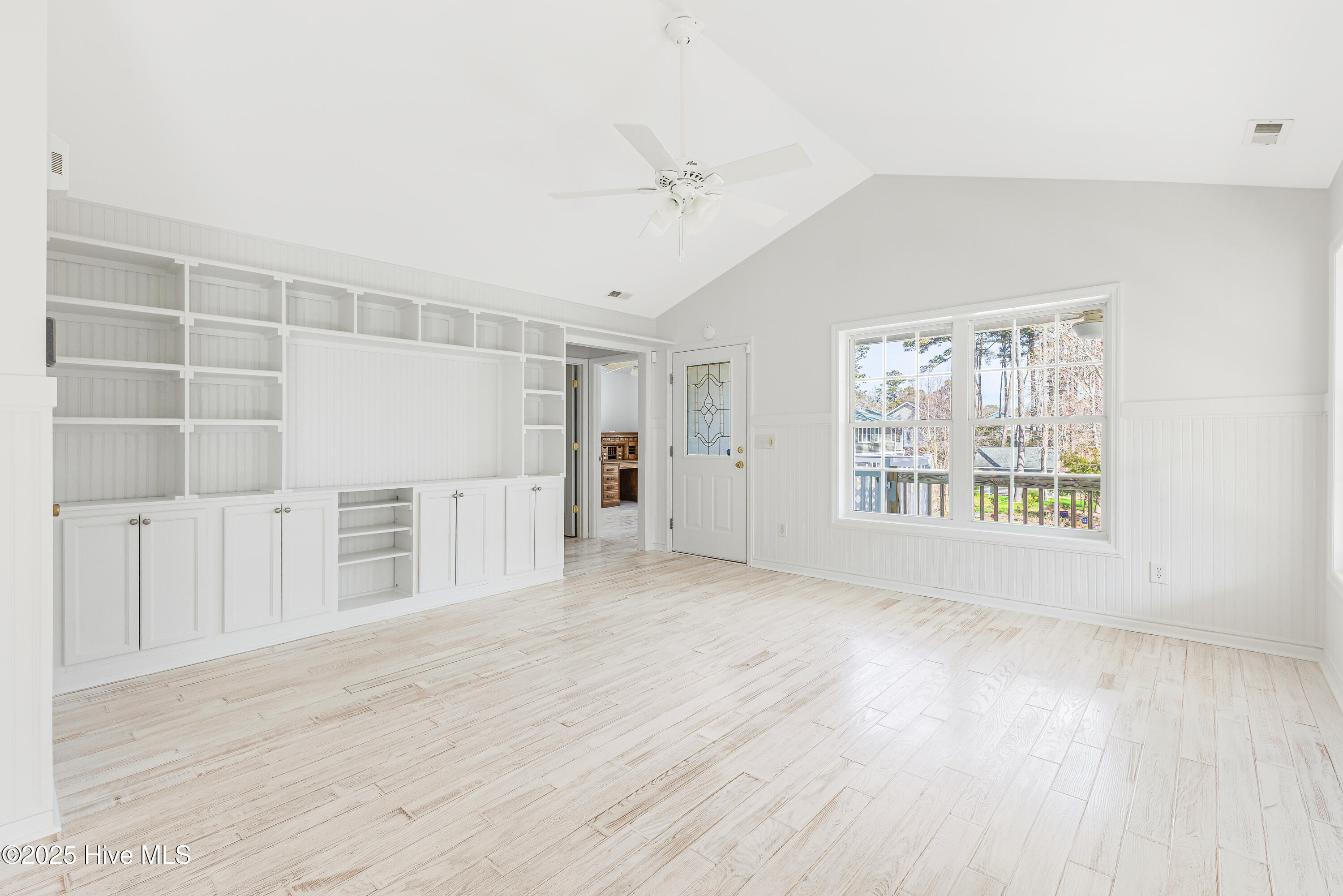 105 SW 3rd Street