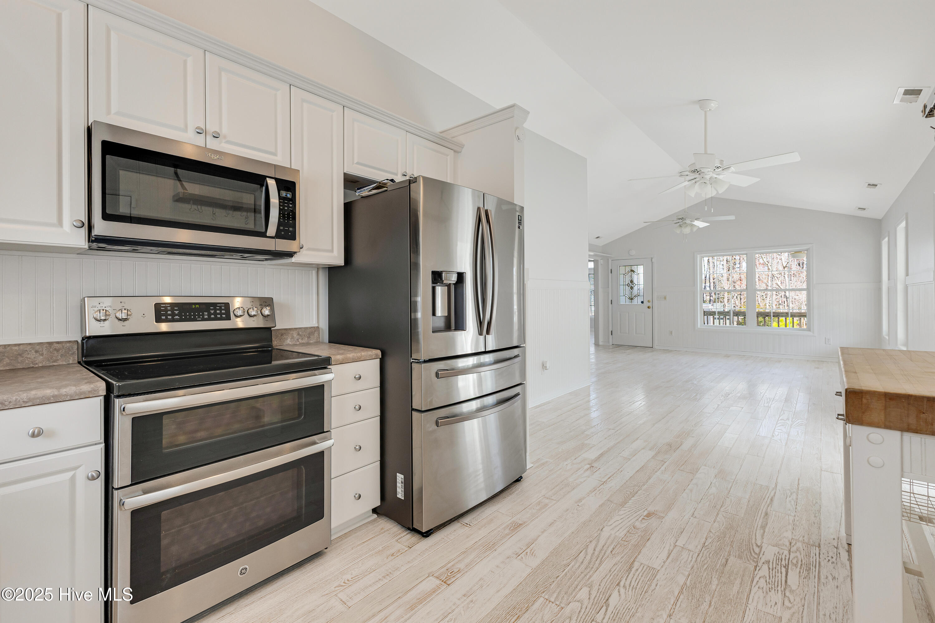 105 SW 3rd Street
