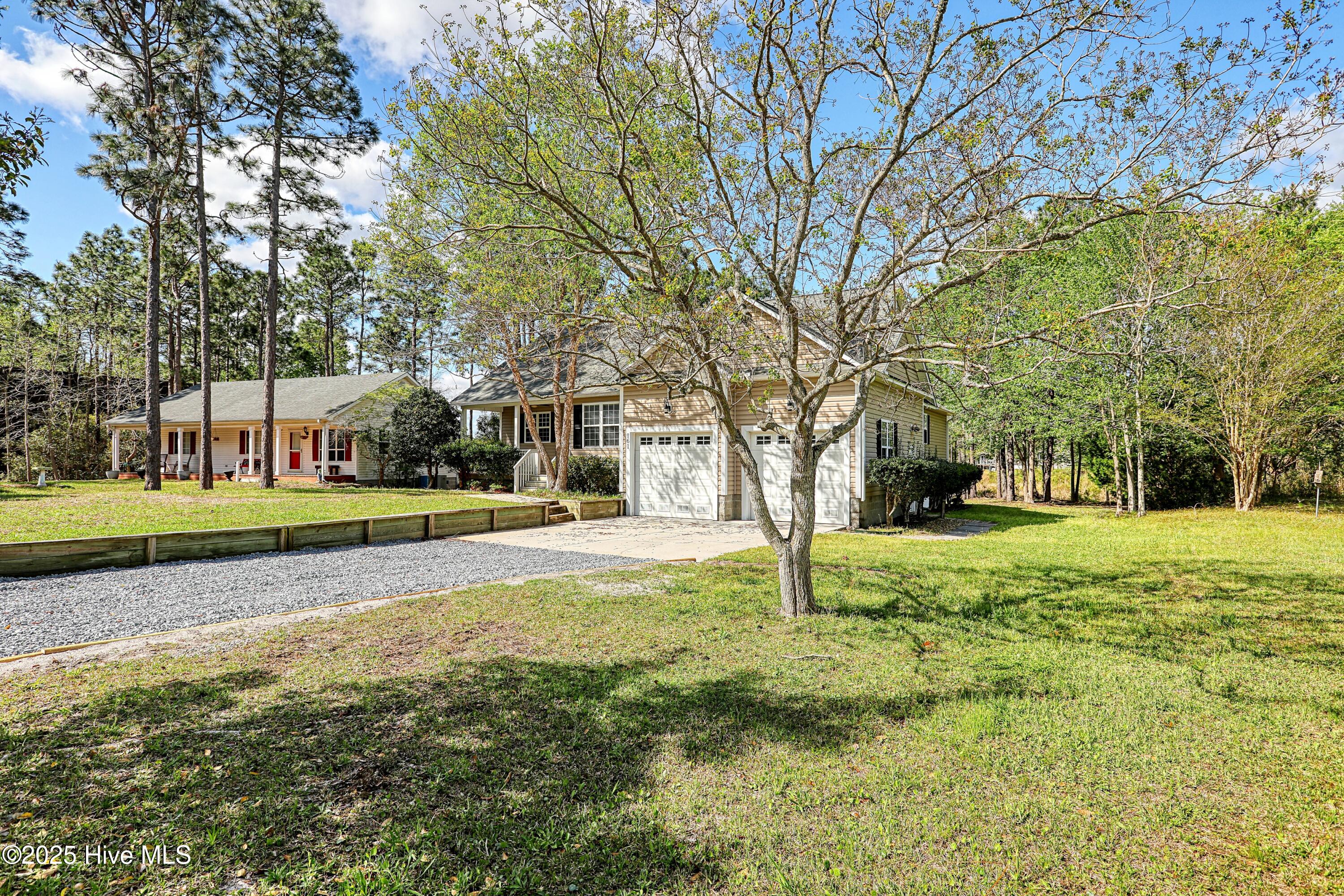 161 North Lake Drive