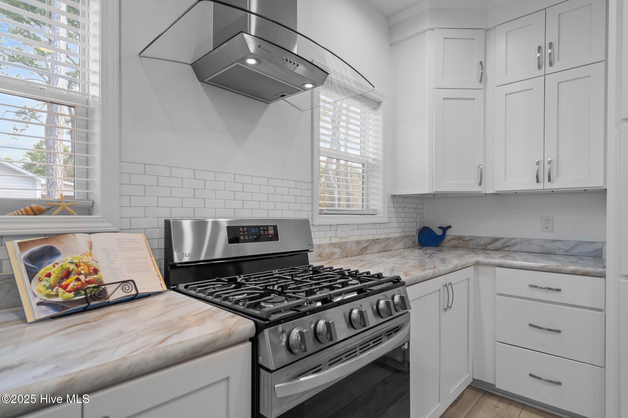 3760 Oakwood Drive SE