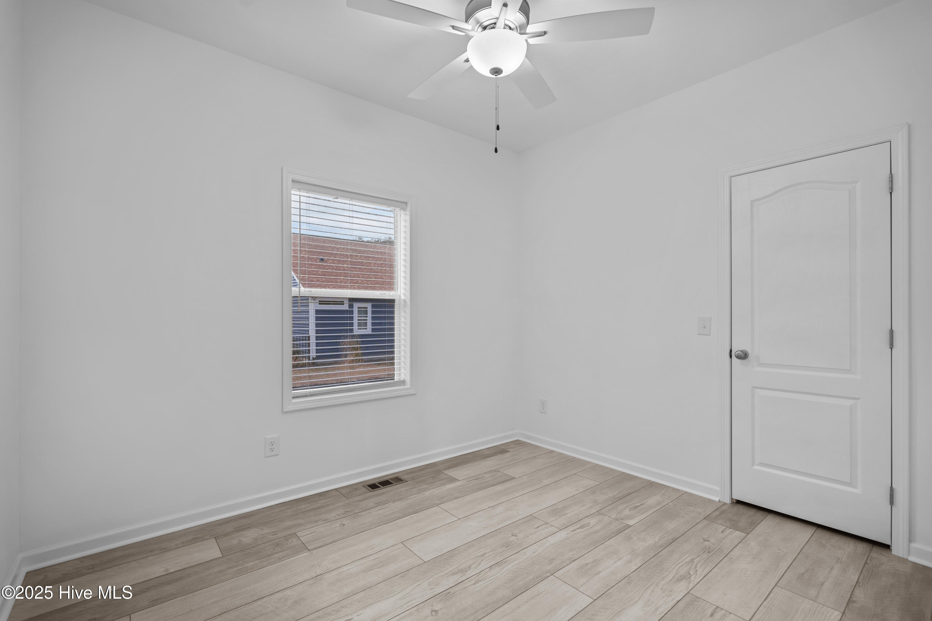 3760 Oakwood Drive SE