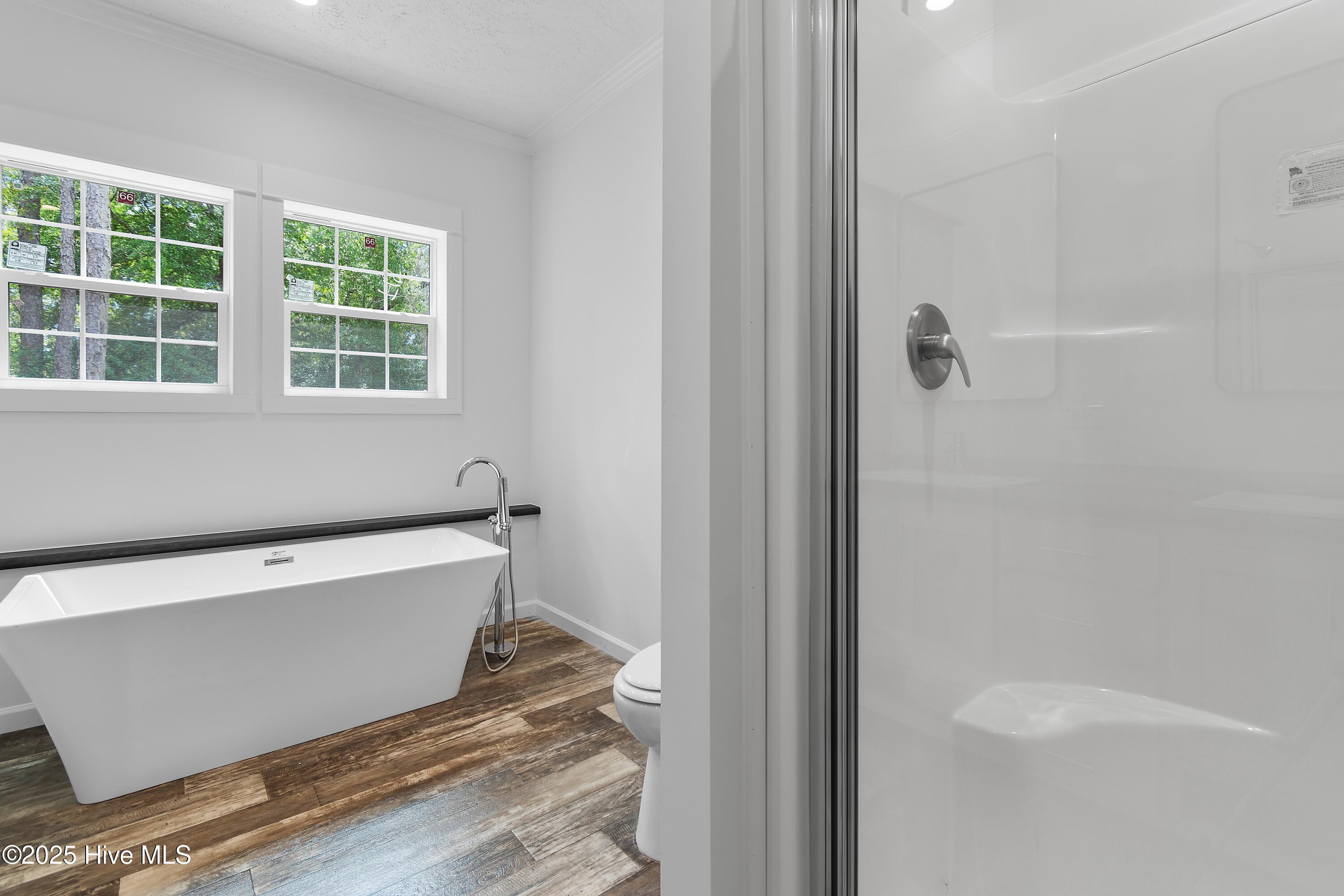 14 Redwood Road