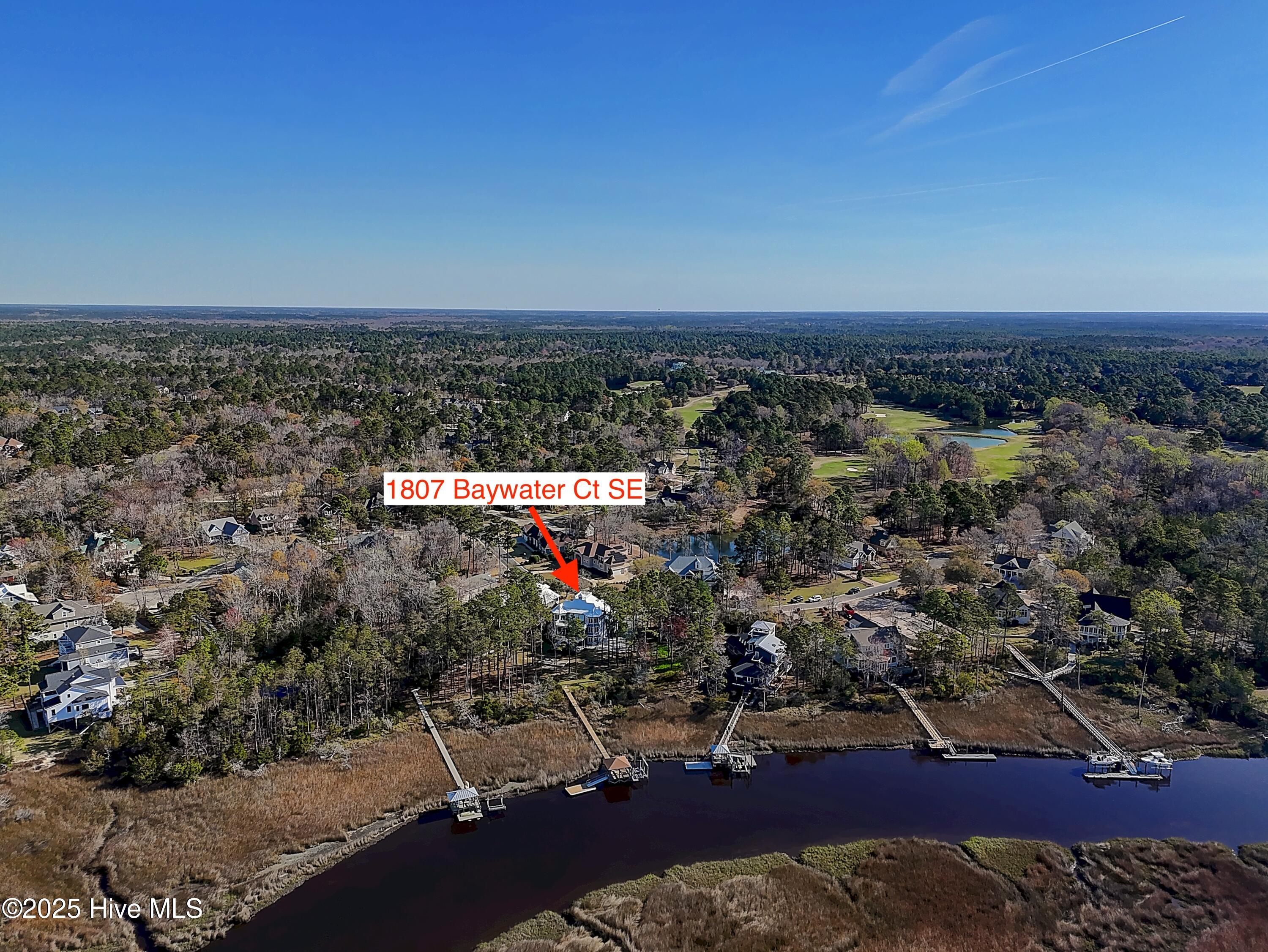 1807 Baywater Court SE