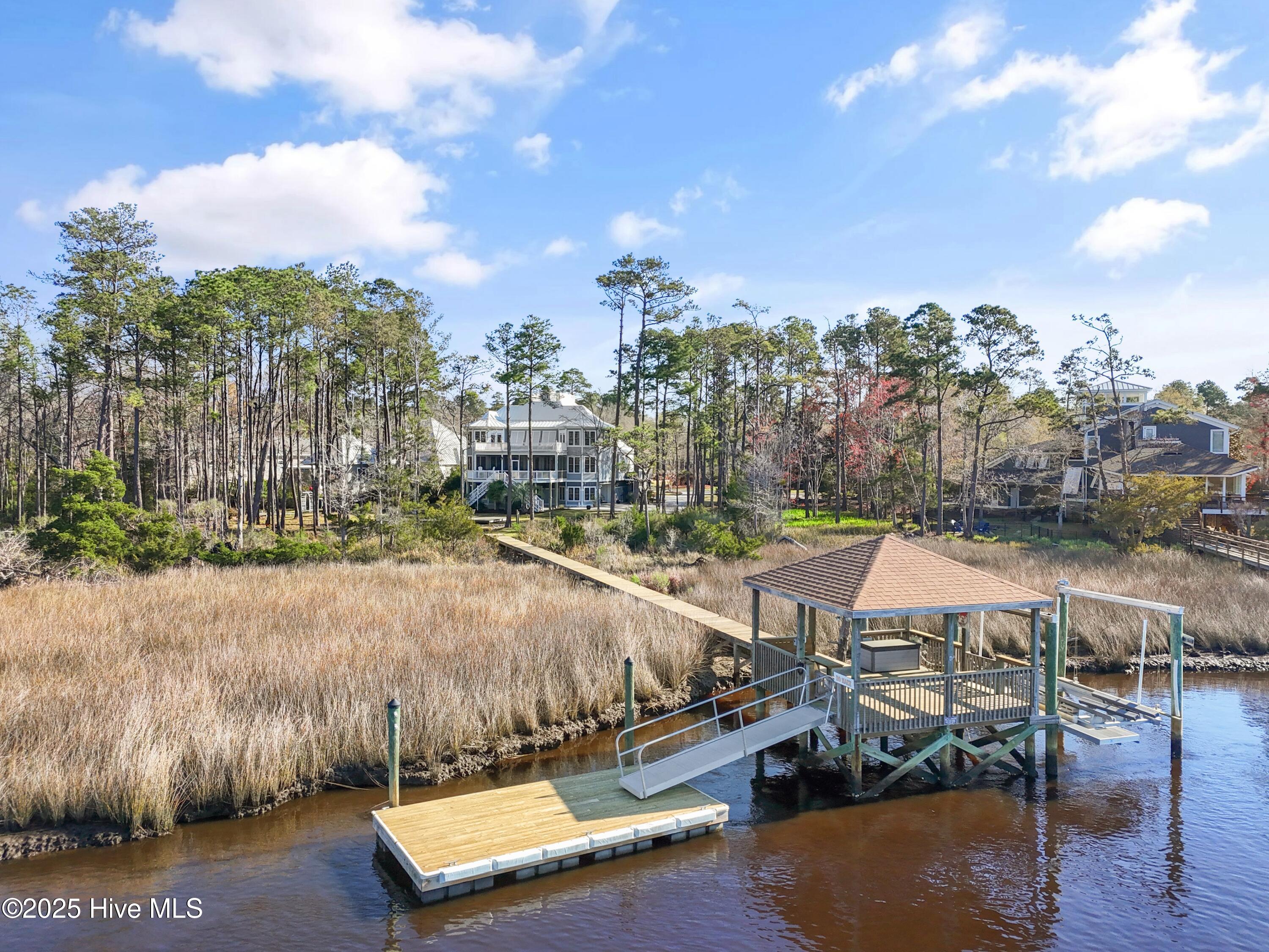 1807 Baywater Court SE