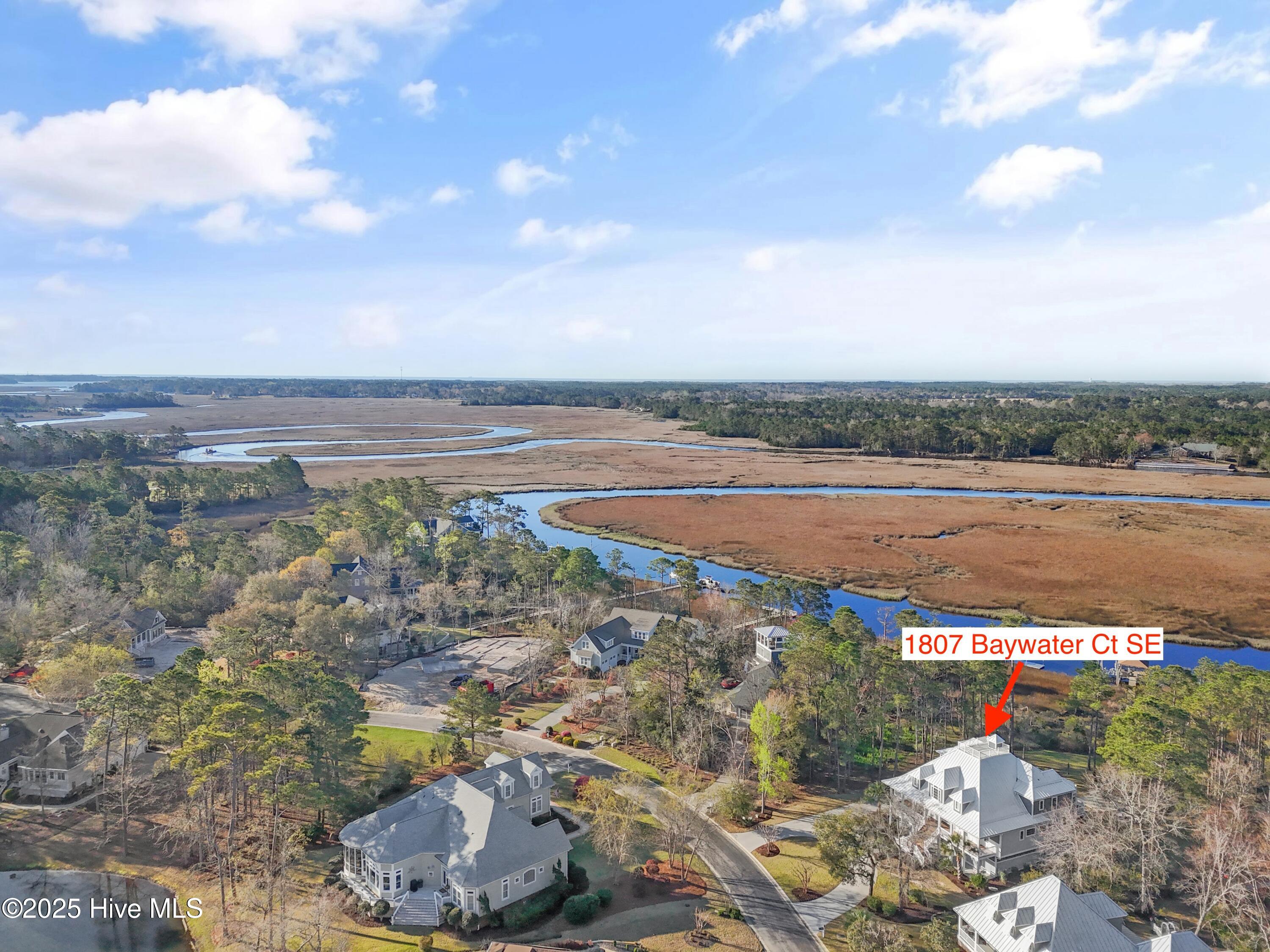 1807 Baywater Court SE