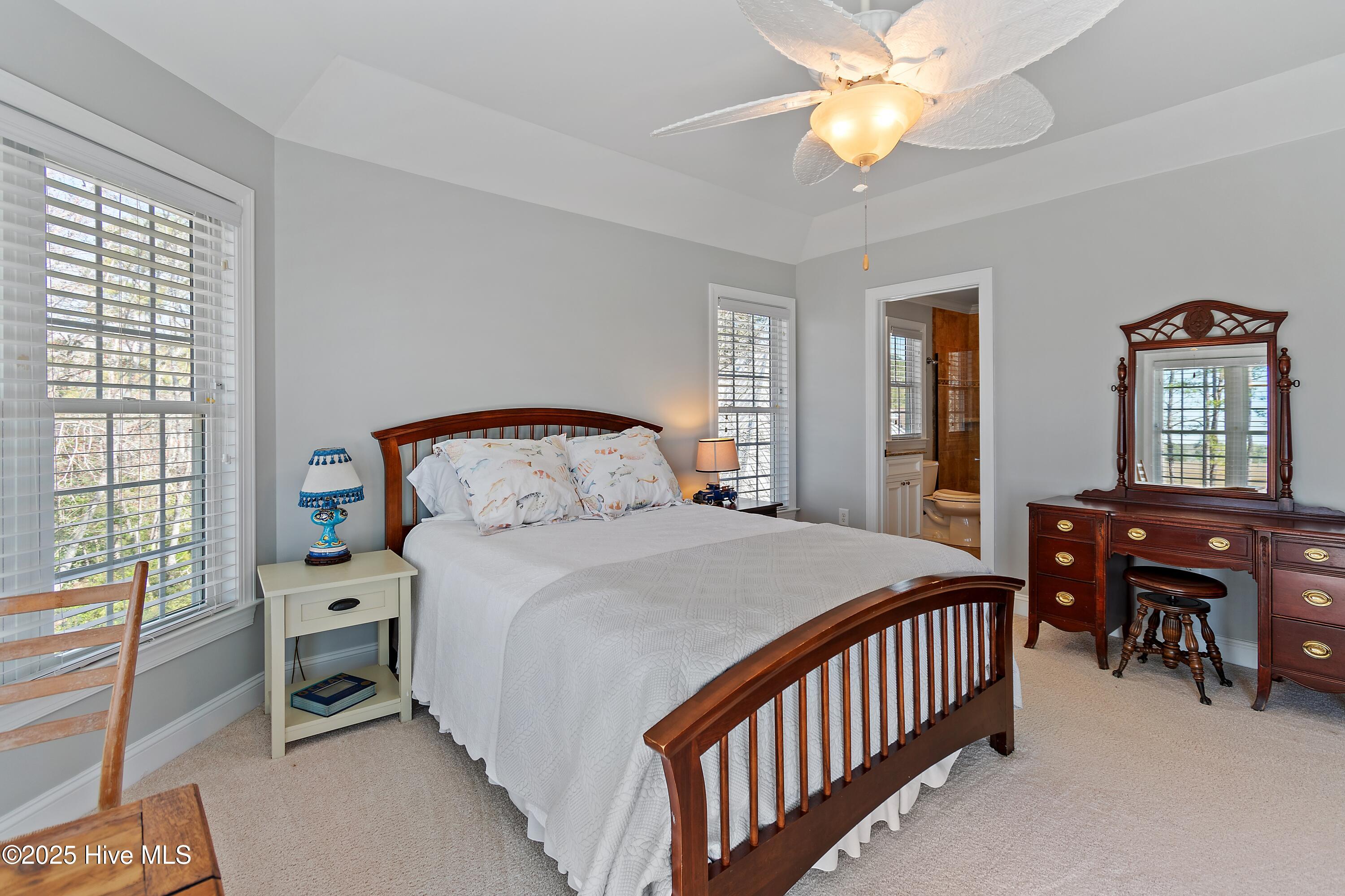 1807 Baywater Court SE