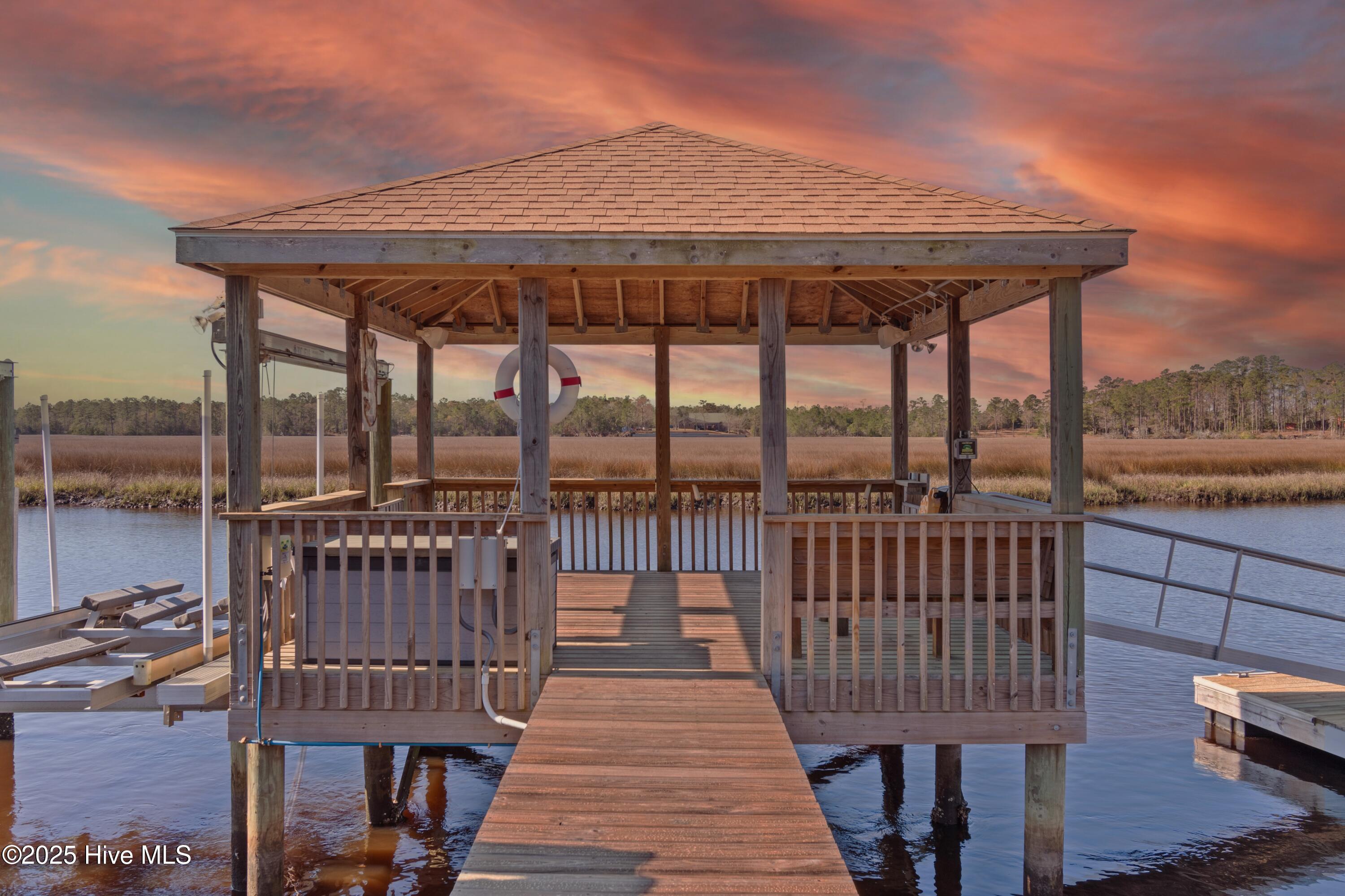 1807 Baywater Court SE