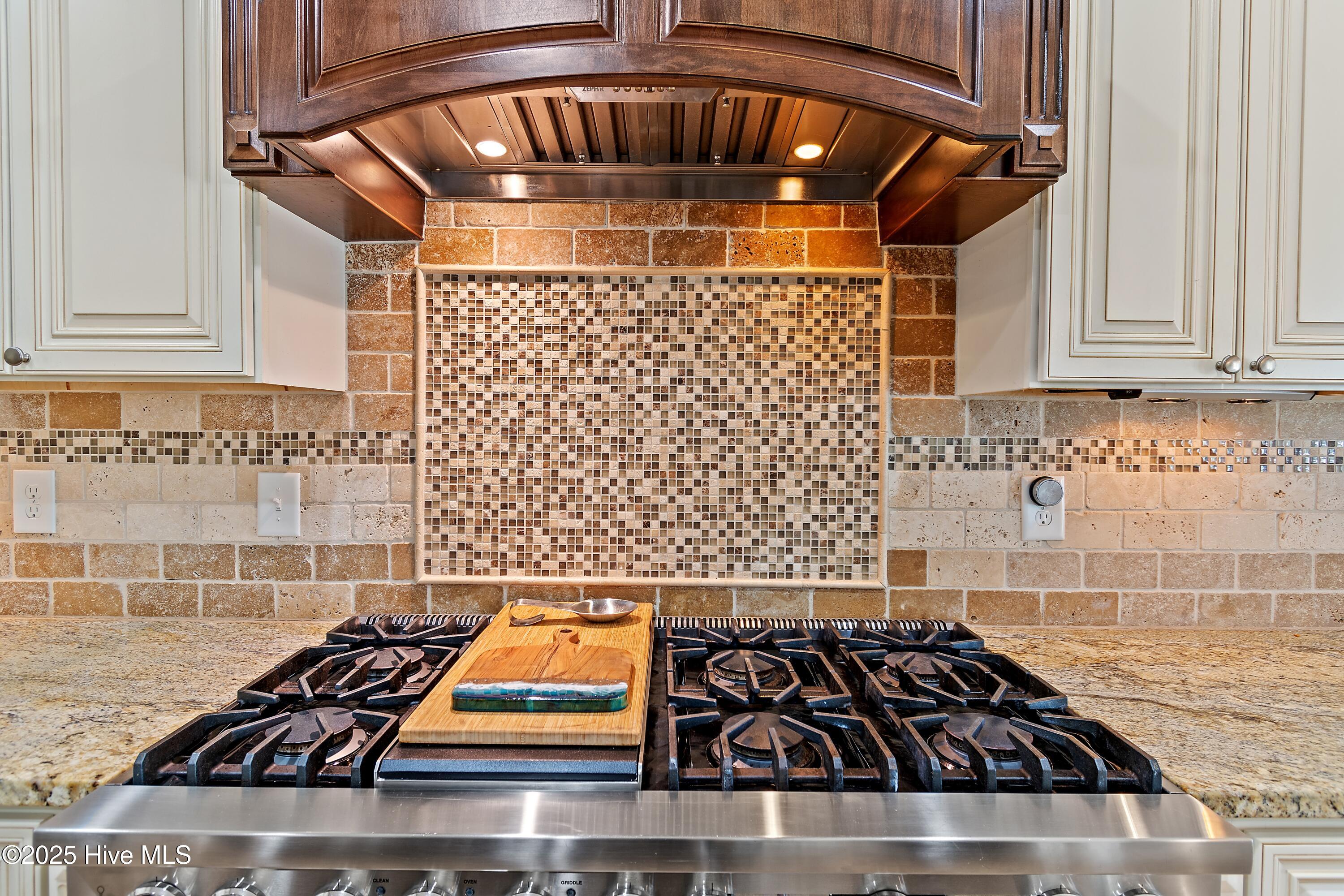 1807 Baywater Court SE