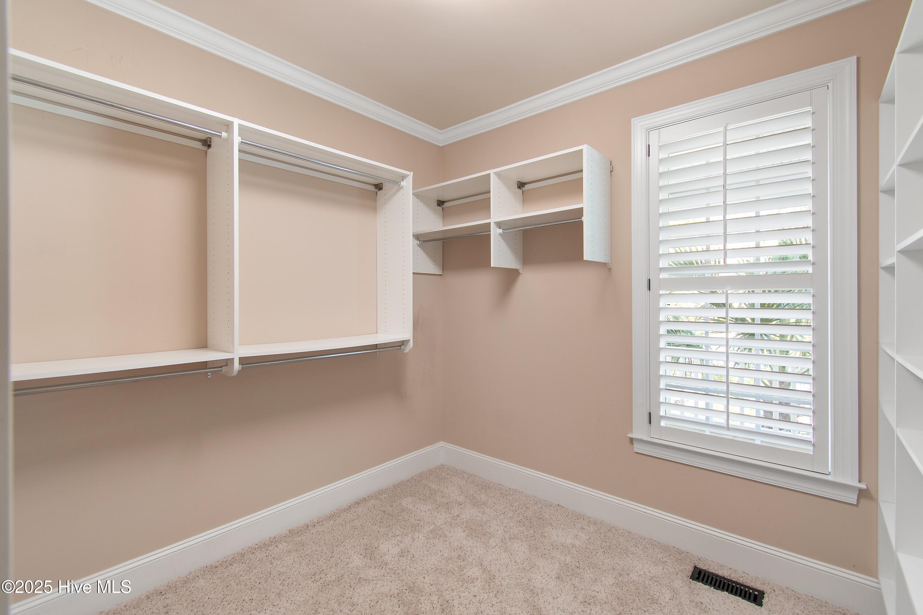 1807 Baywater Court SE