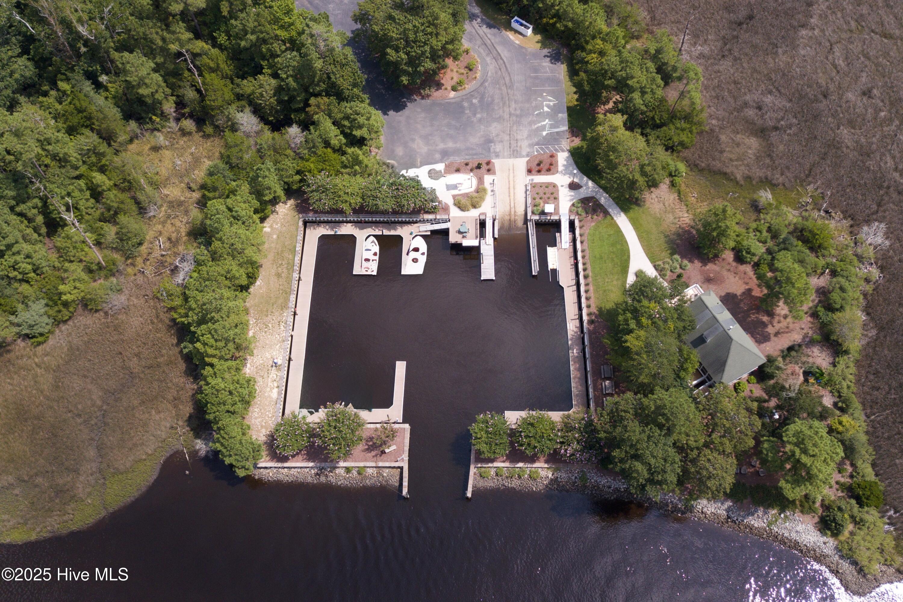 1807 Baywater Court SE