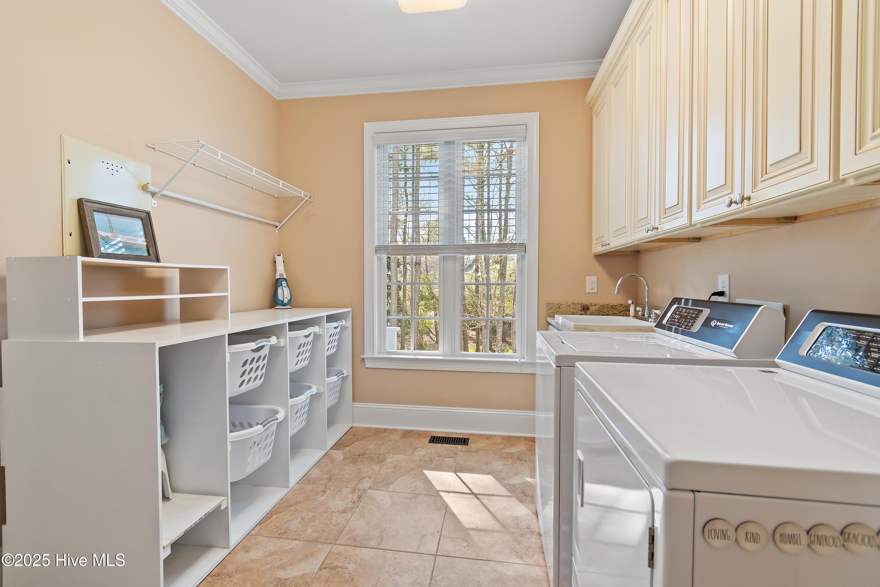 1807 Baywater Court SE