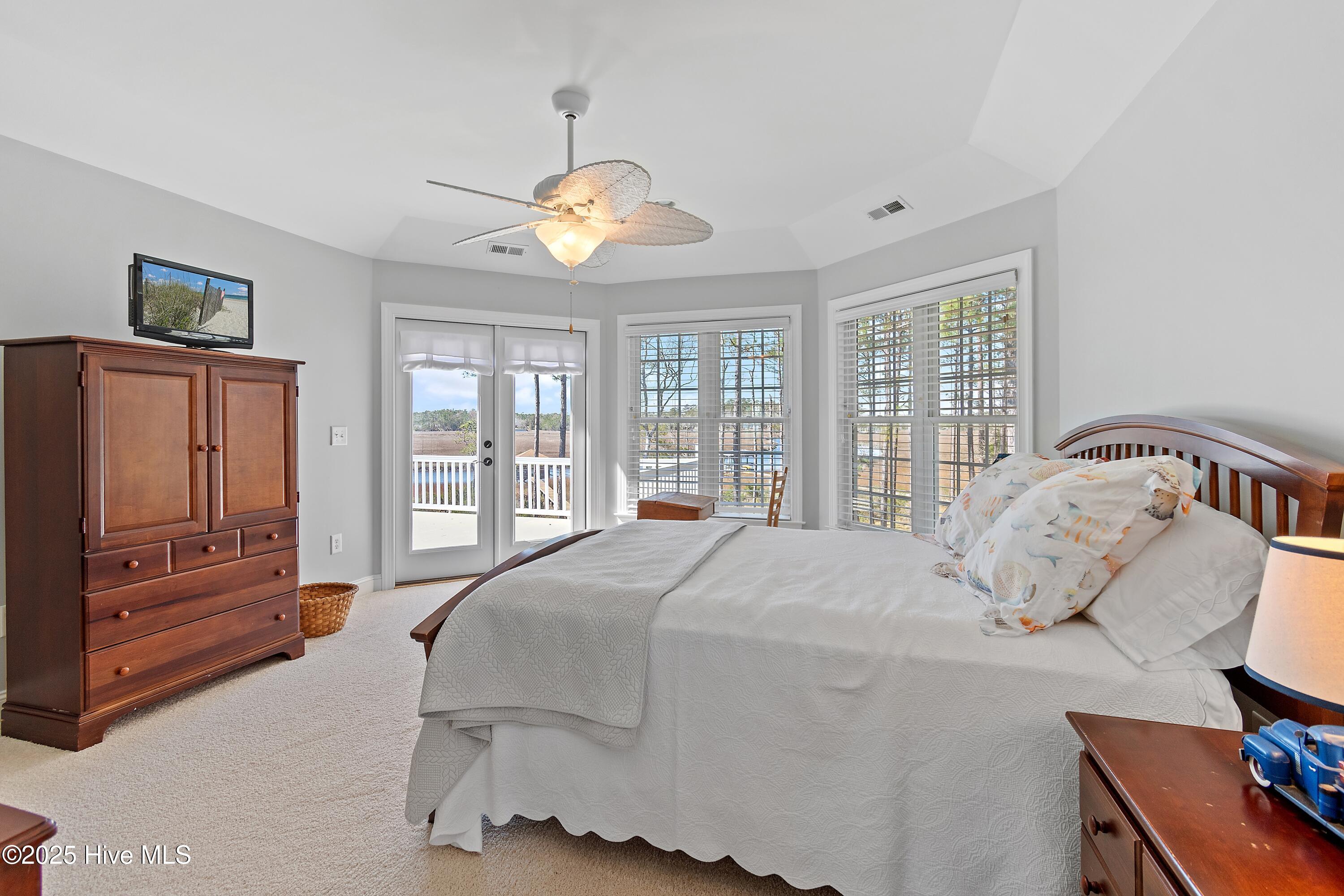 1807 Baywater Court SE