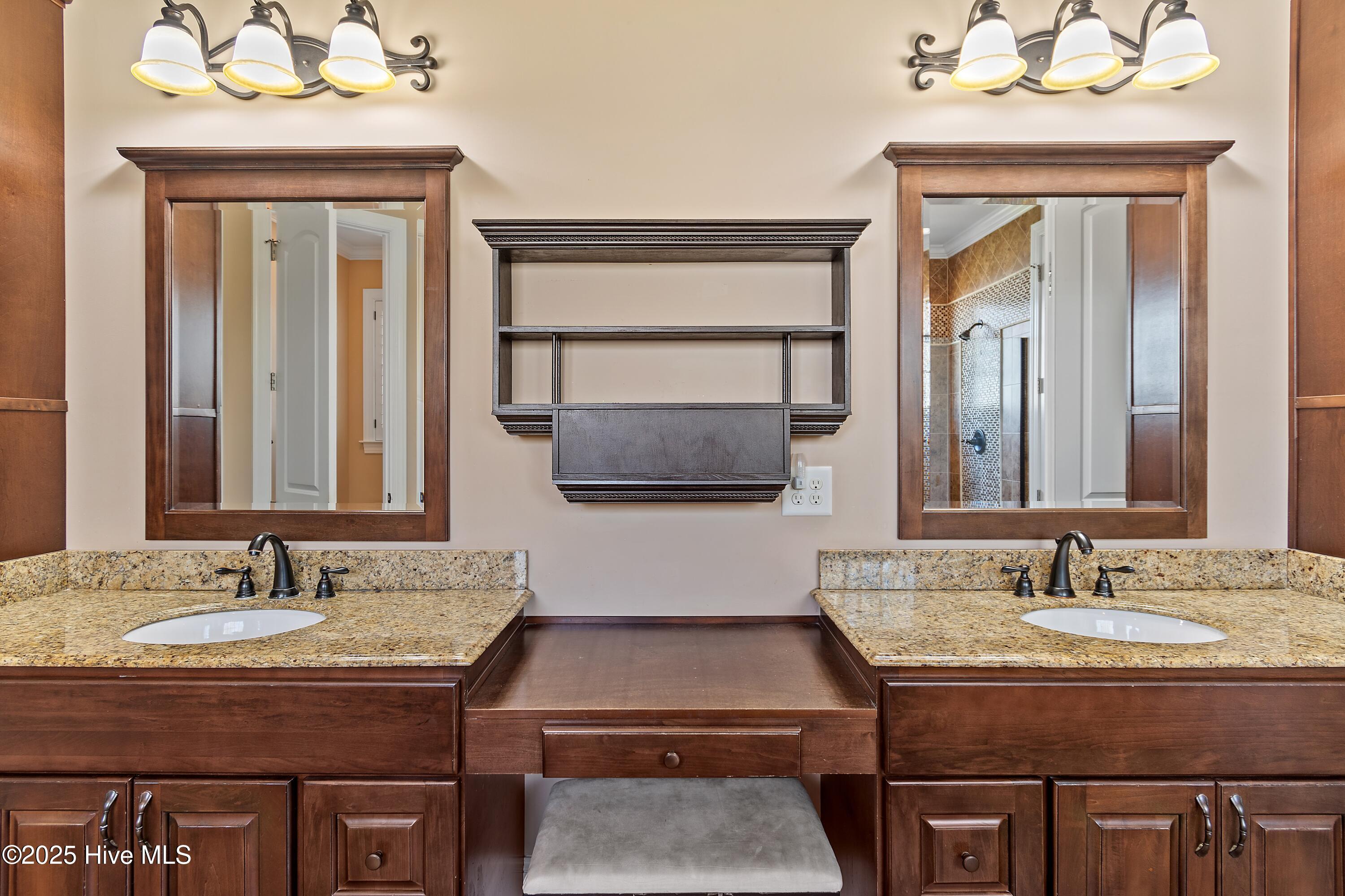 1807 Baywater Court SE