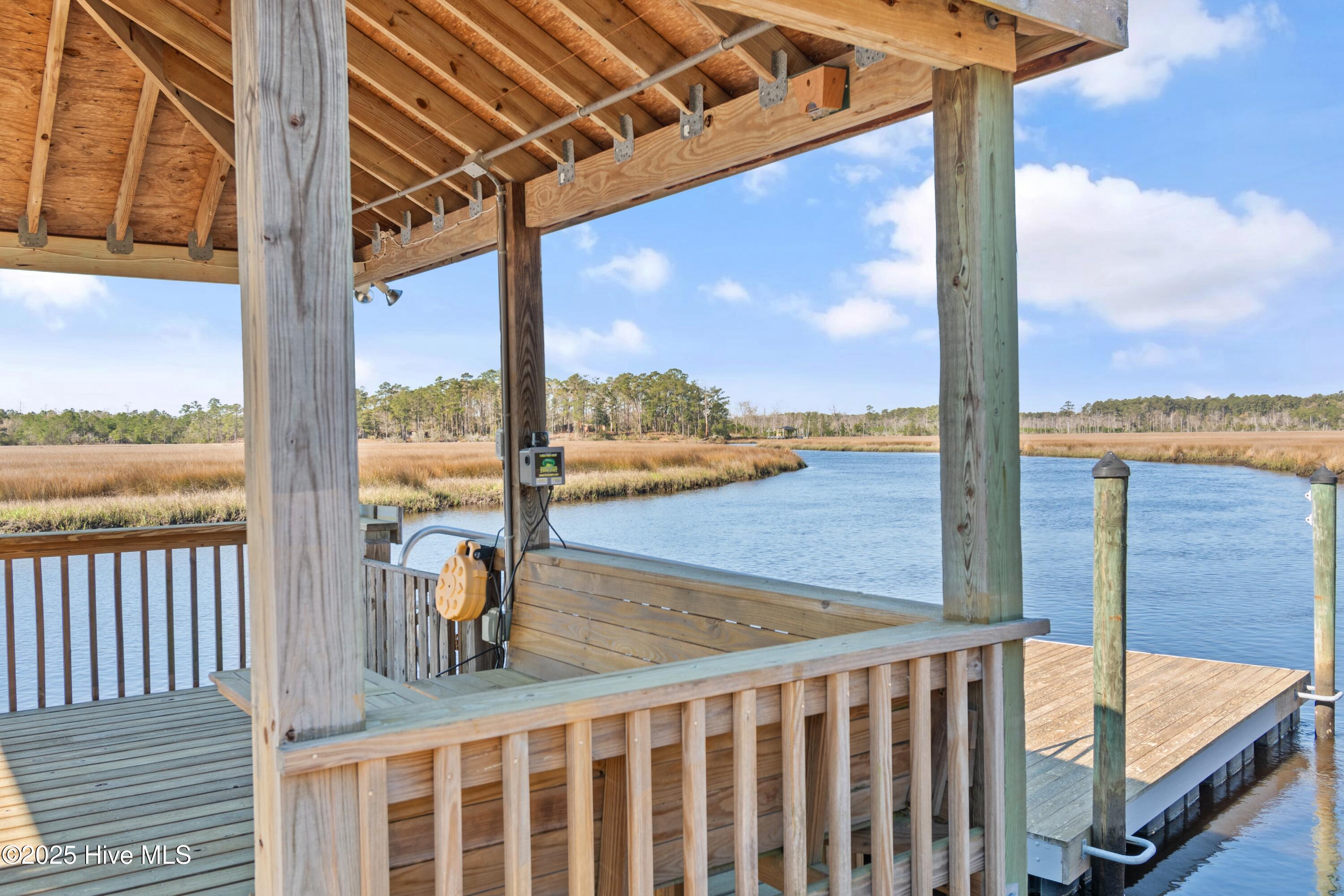 1807 Baywater Court SE