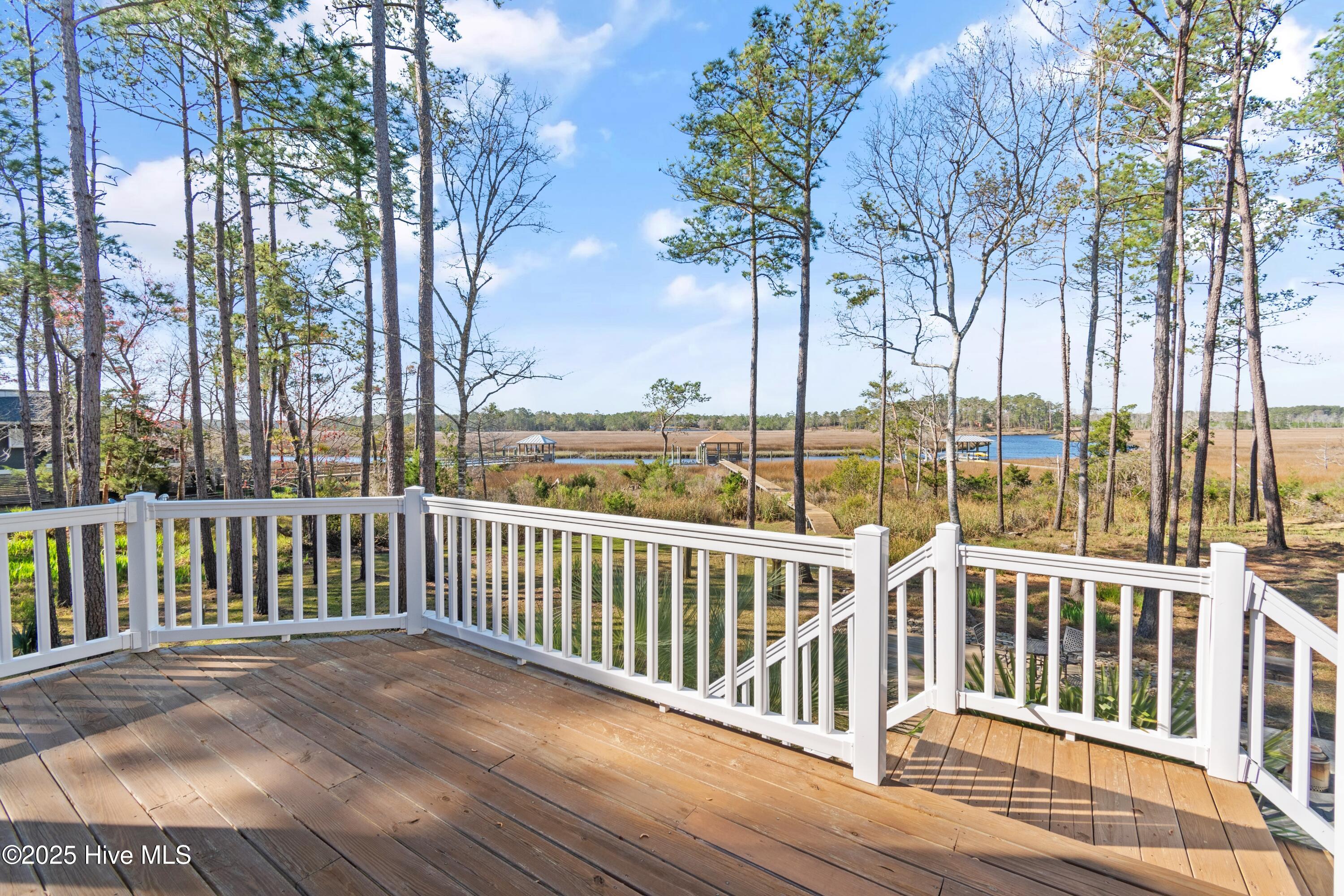 1807 Baywater Court SE