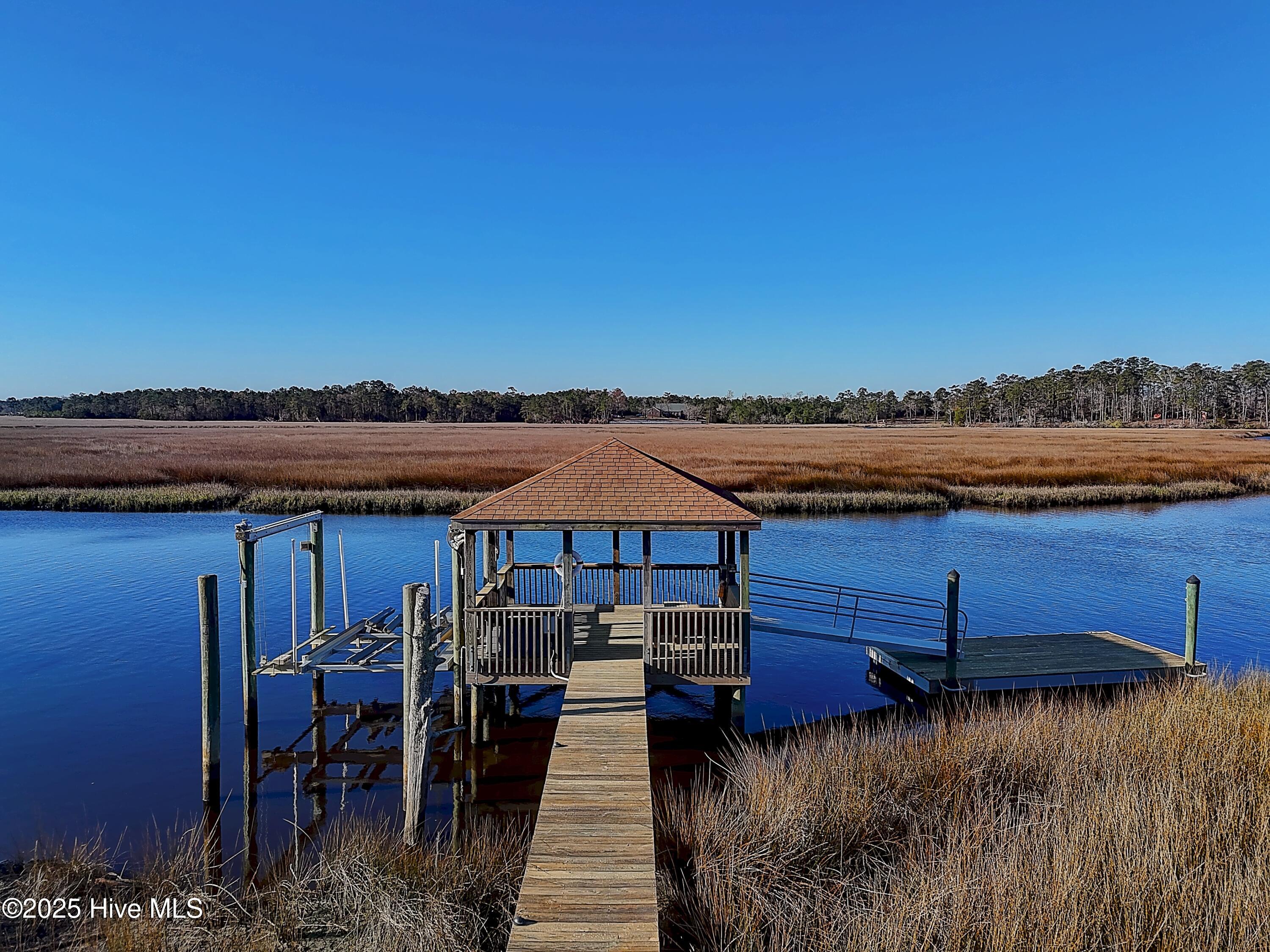 1807 Baywater Court SE