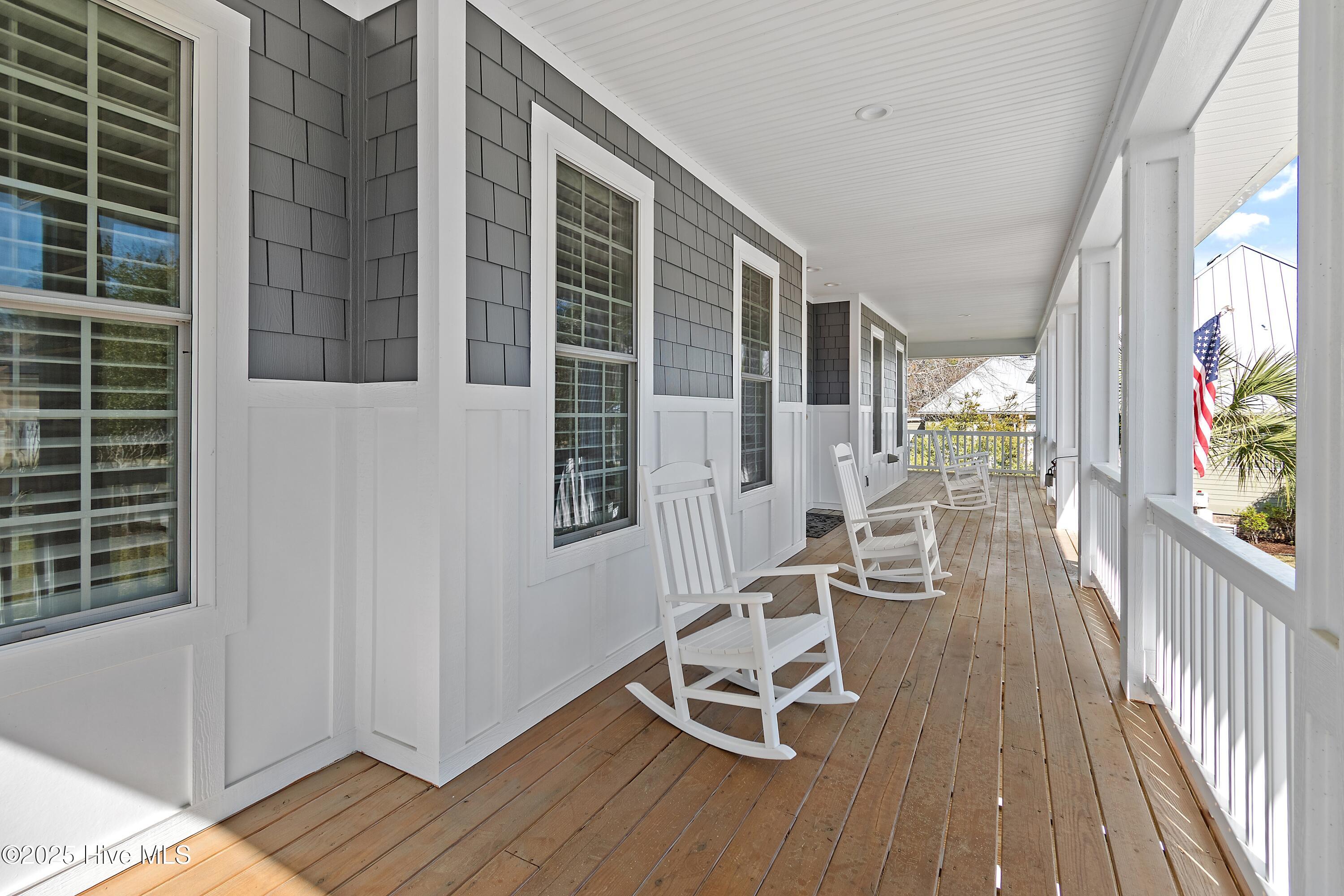 1807 Baywater Court SE