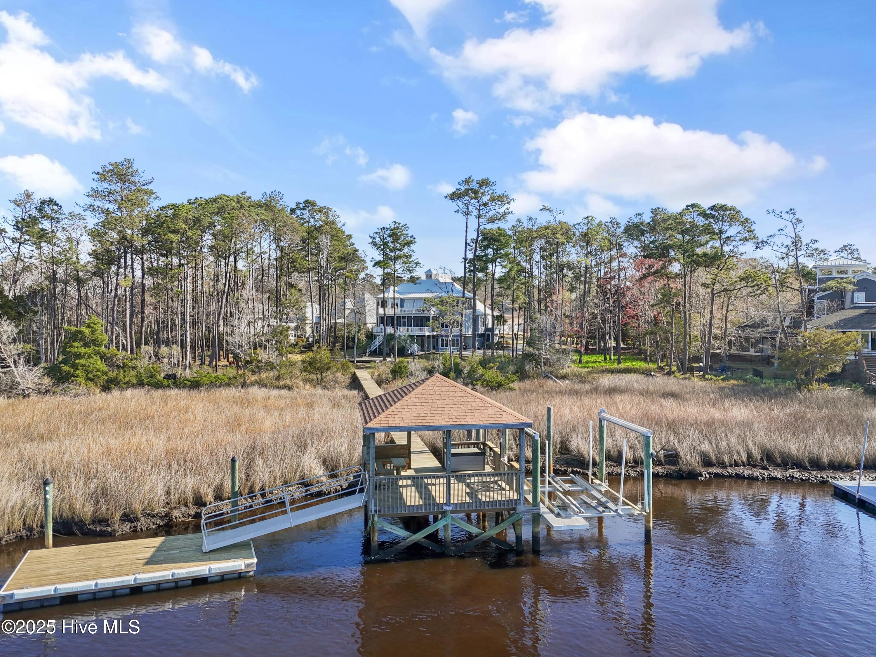 1807 Baywater Court SE