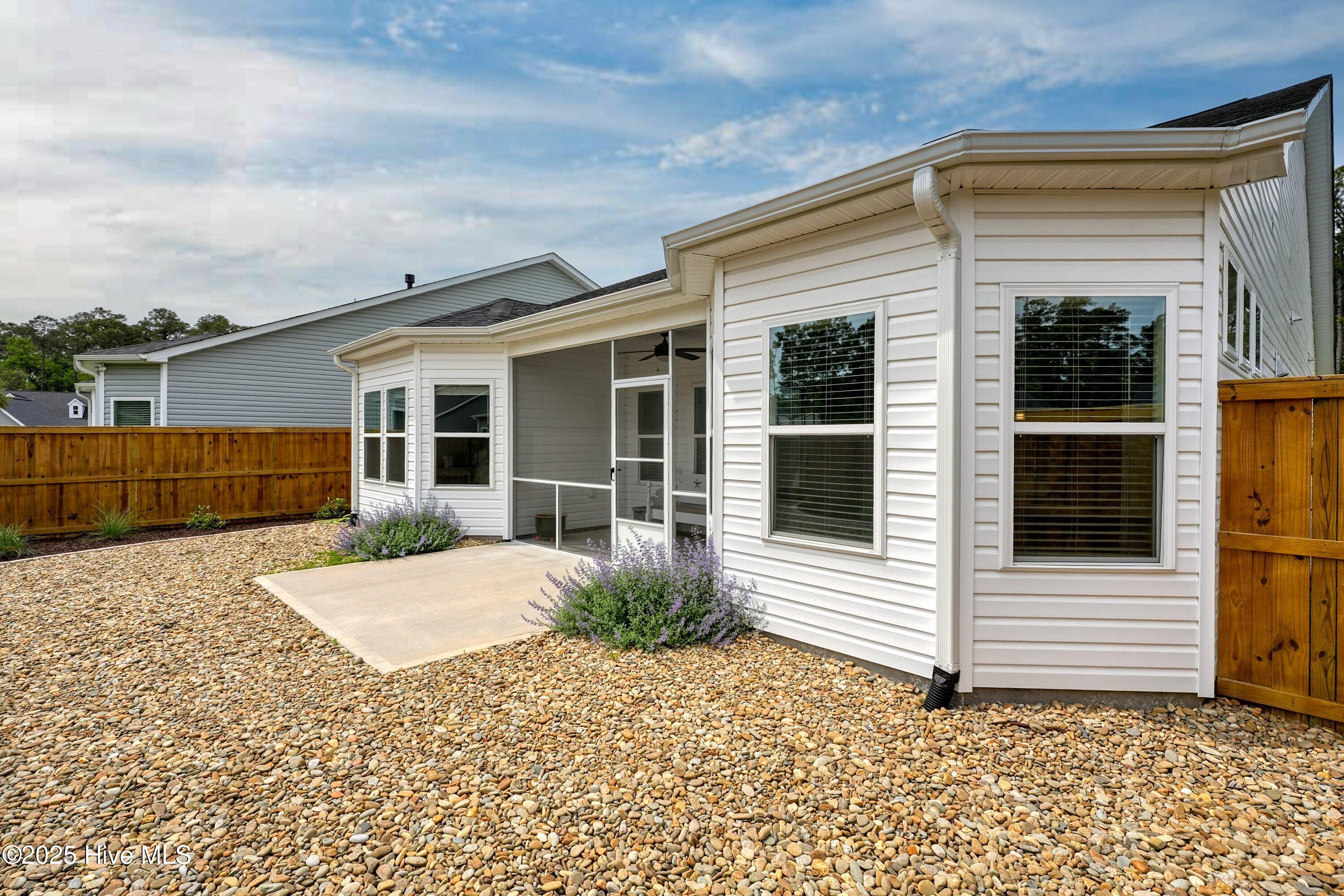 1108 Spincast Road