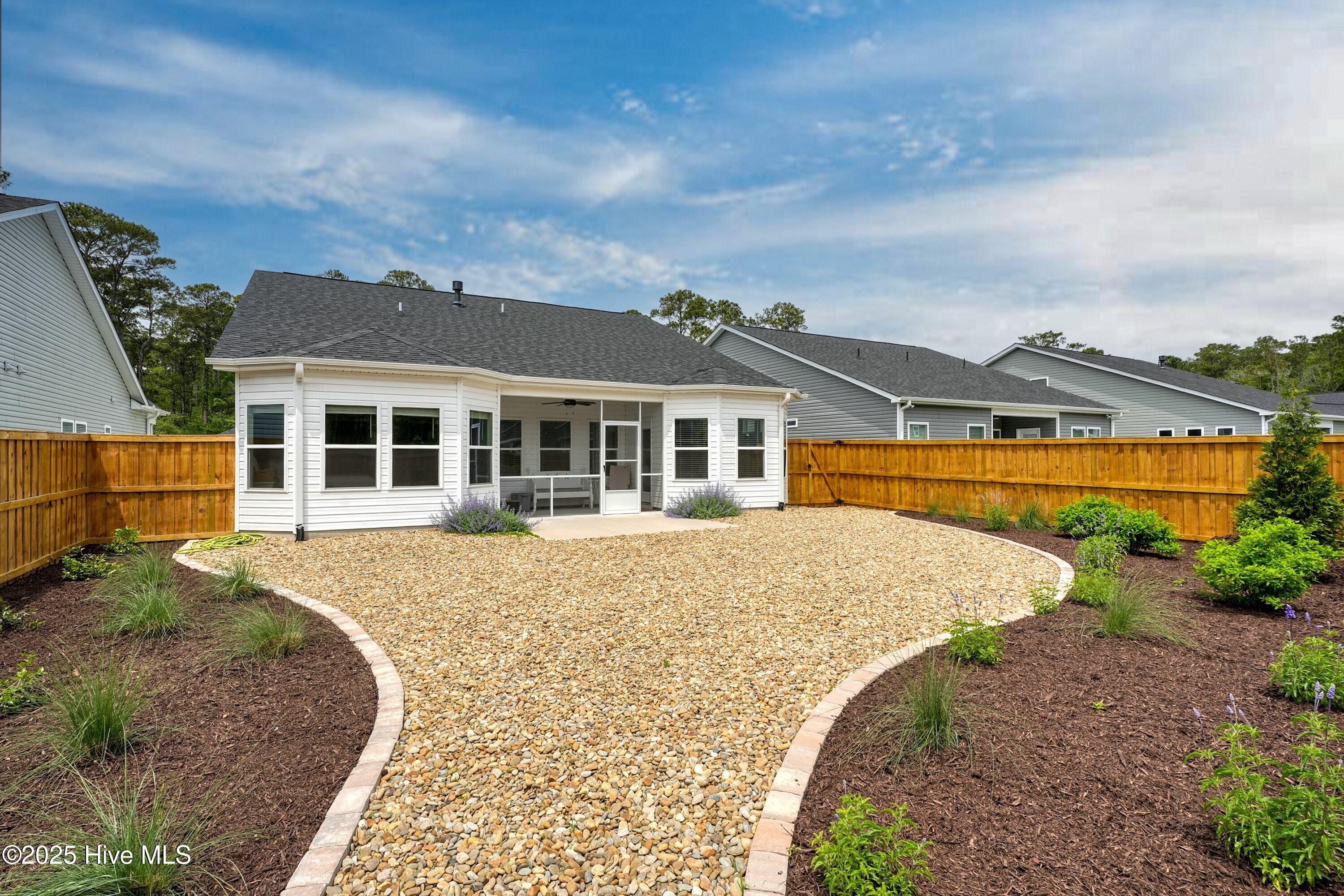 1108 Spincast Road