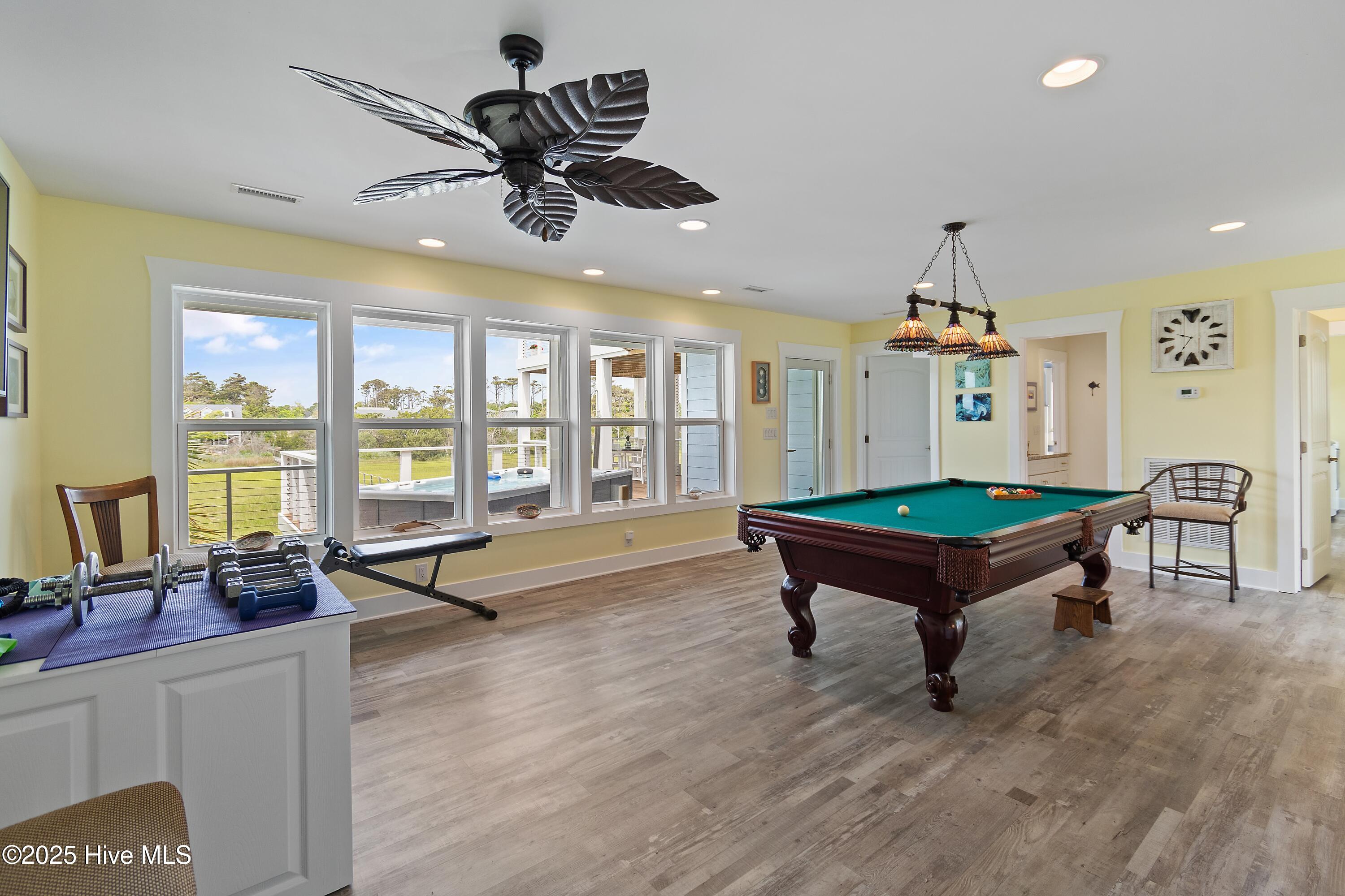 2922 E Pelican Drive