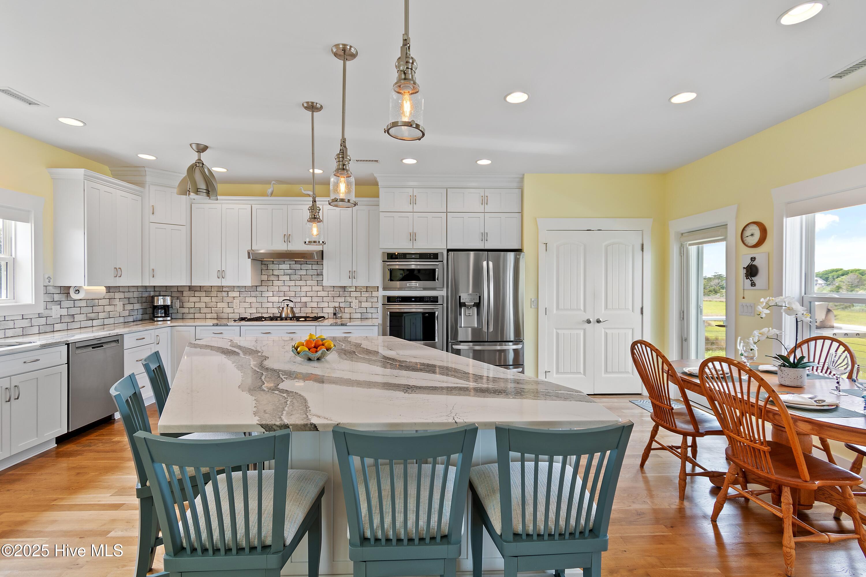 2922 E Pelican Drive