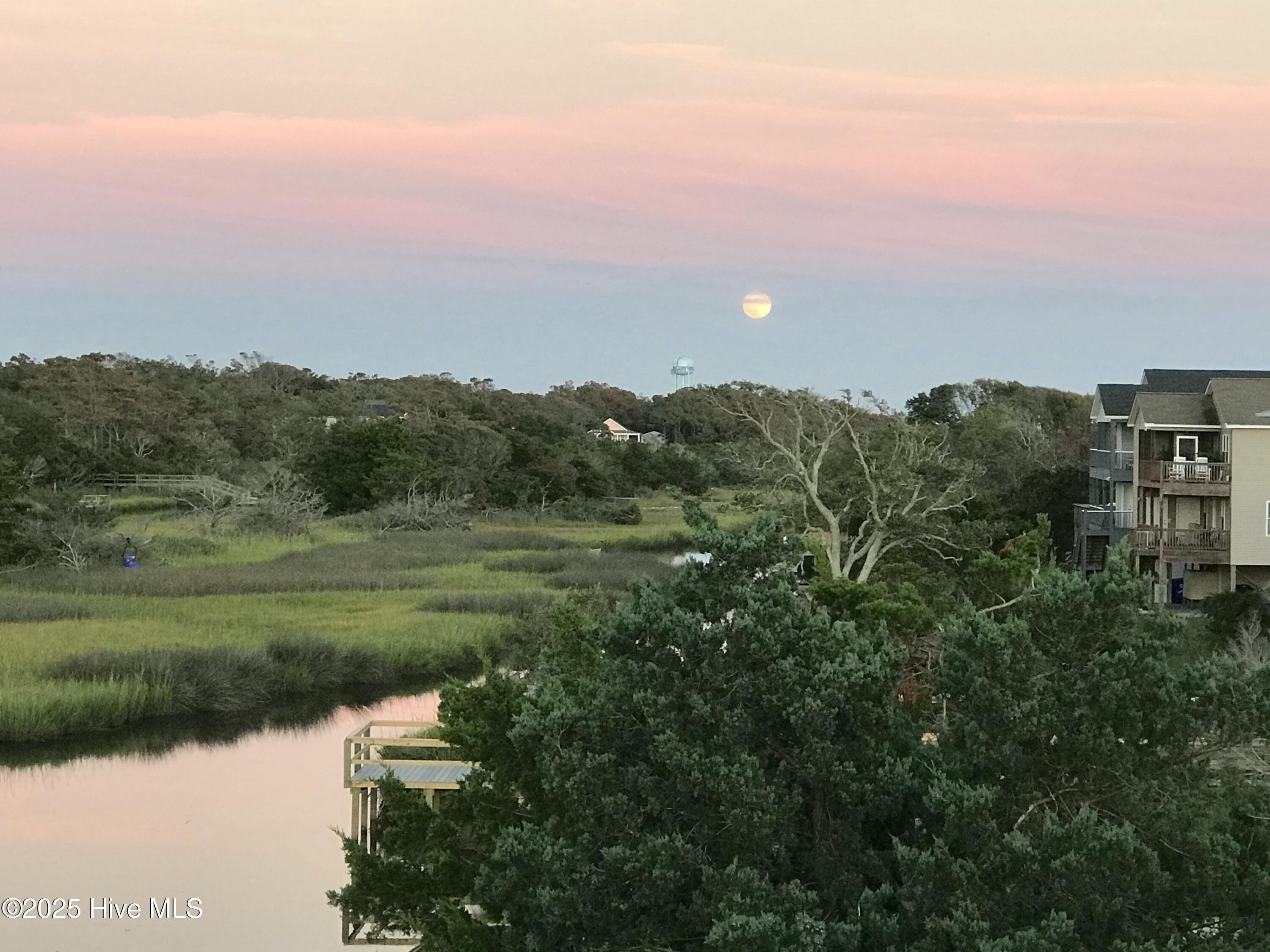 2922 E Pelican Drive