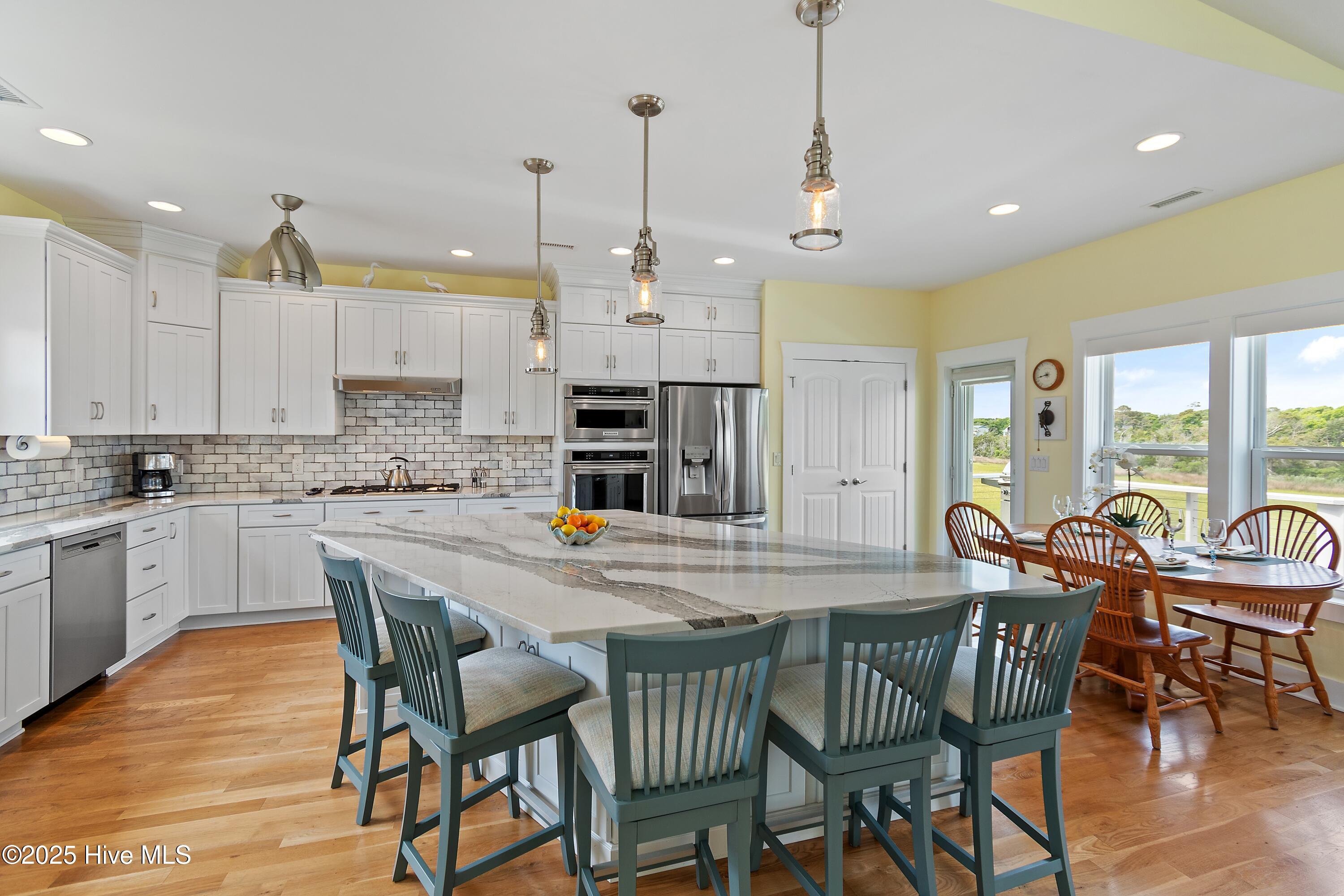 2922 E Pelican Drive