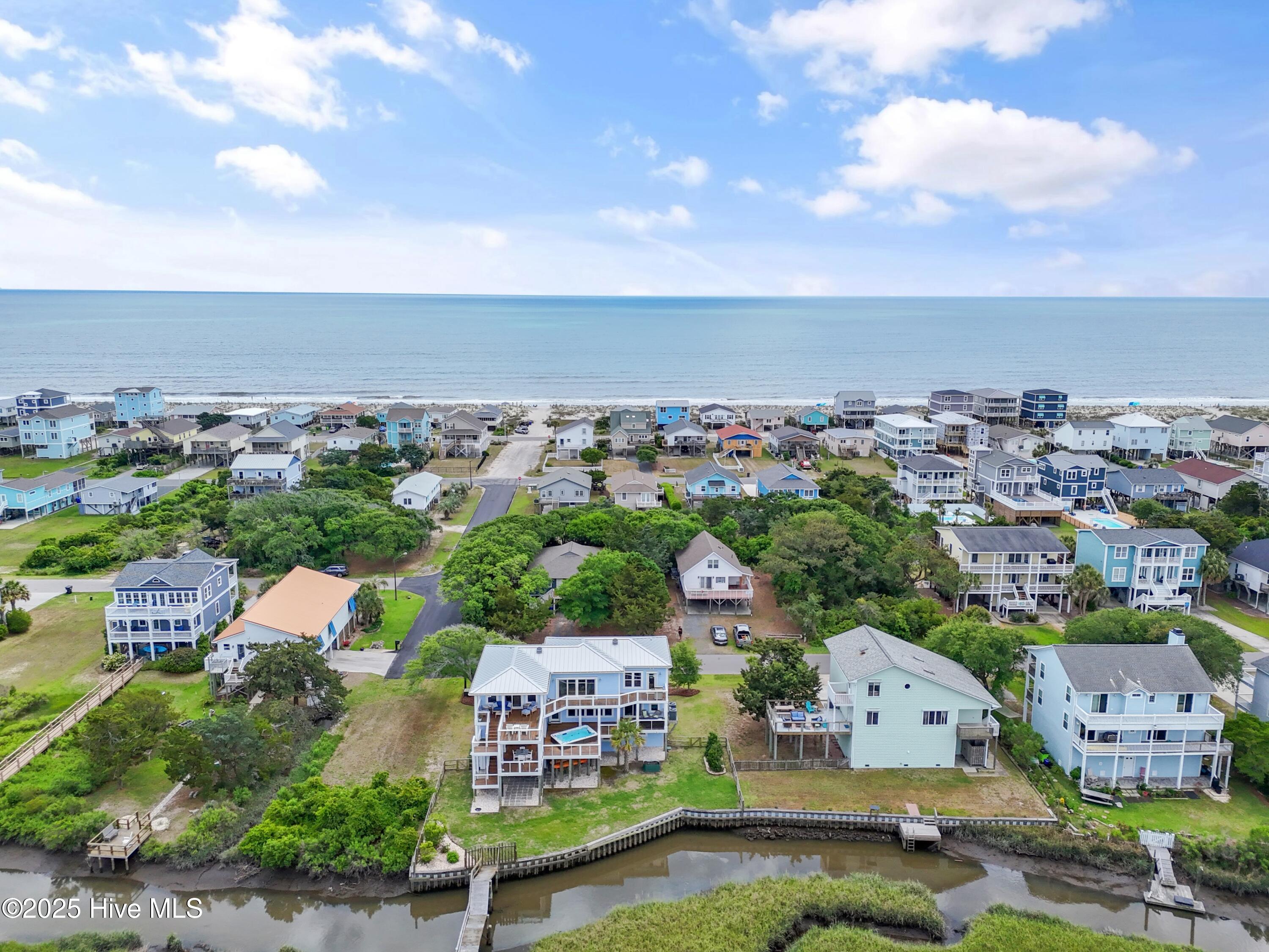 2922 E Pelican Drive