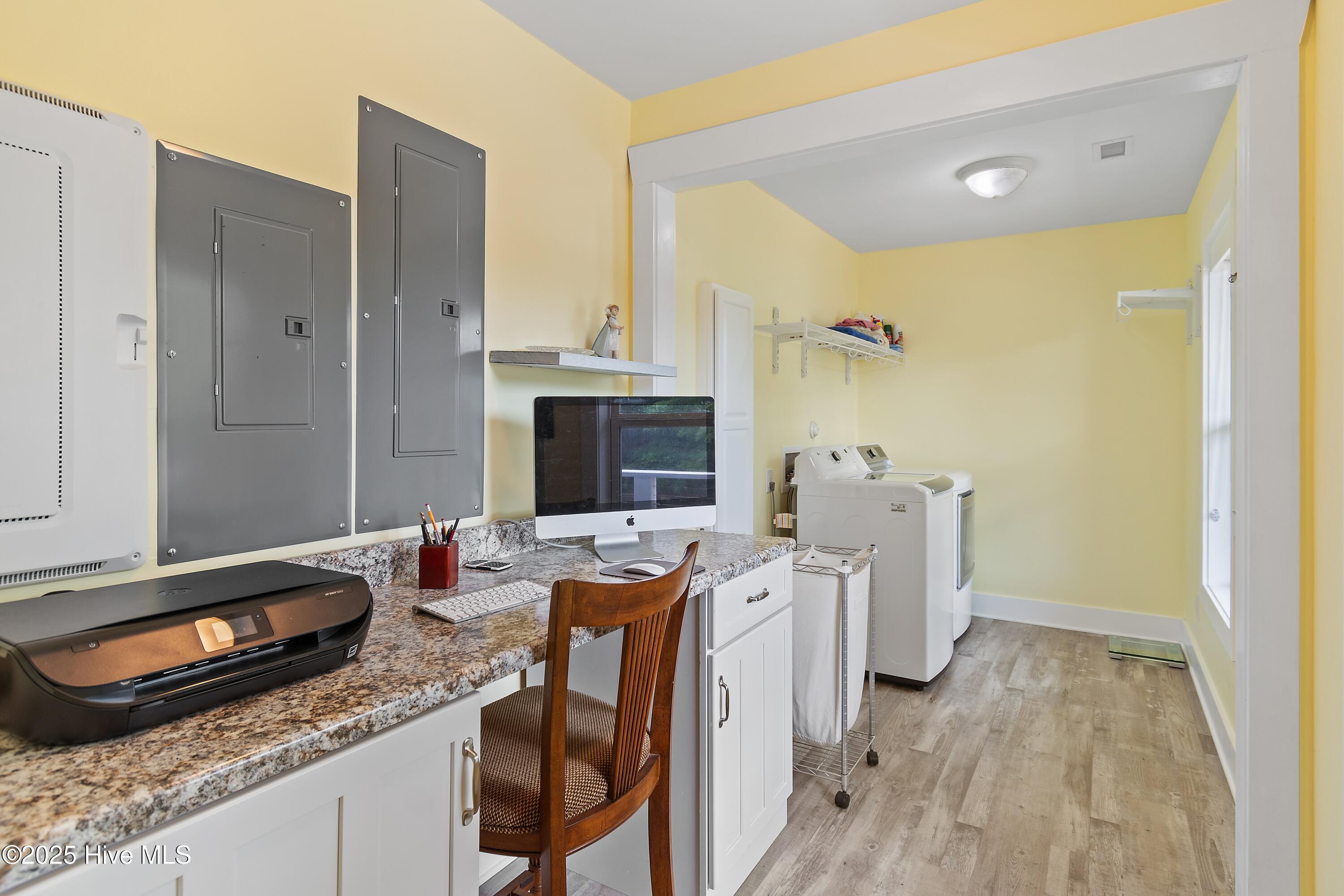 2922 E Pelican Drive