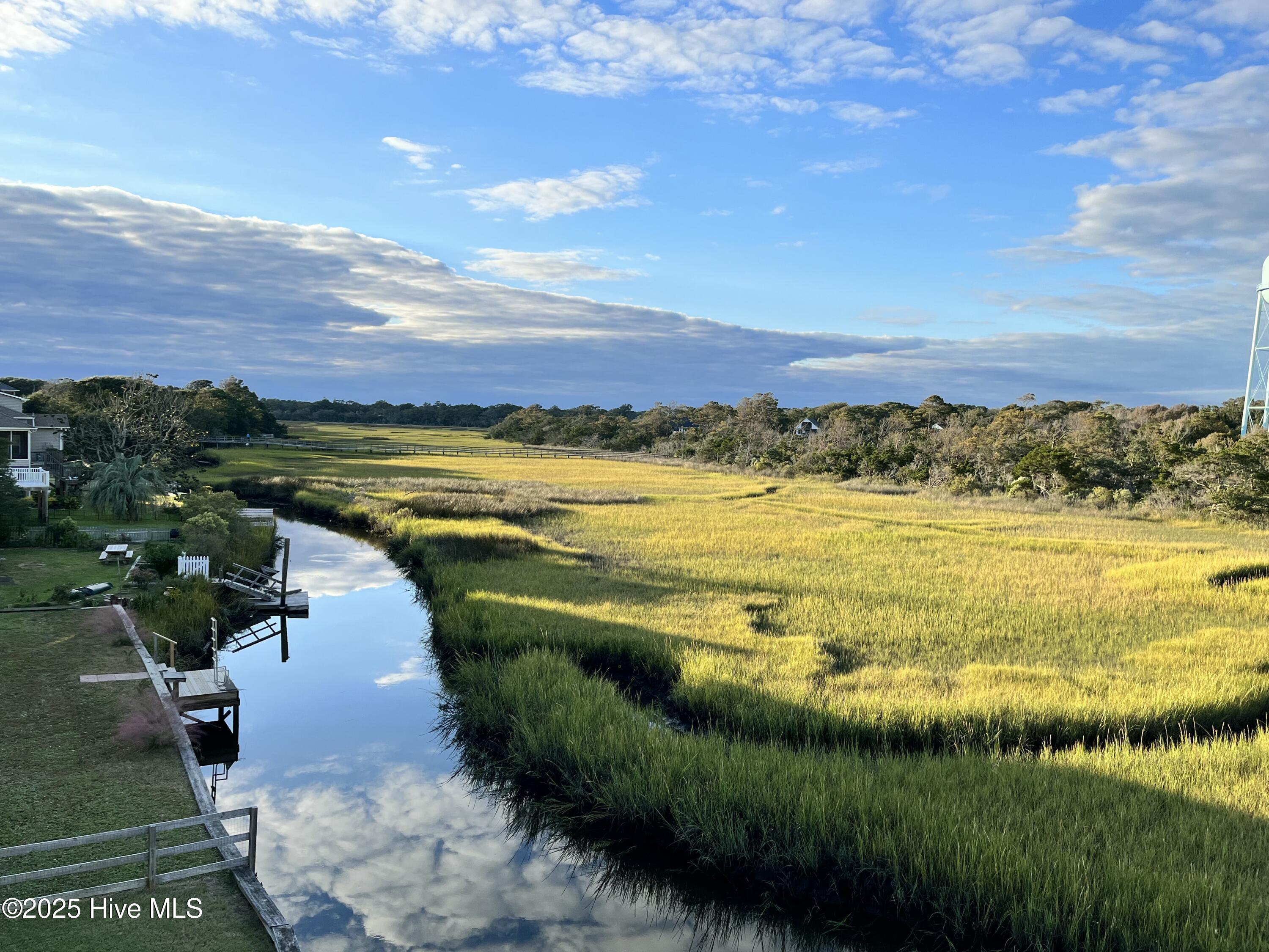 2922 E Pelican Drive