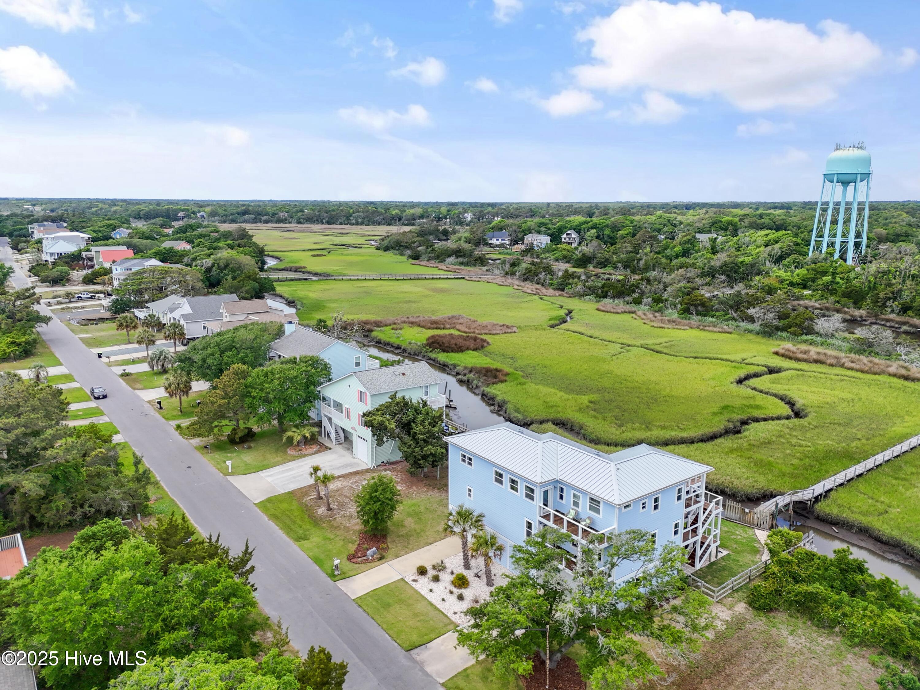 2922 E Pelican Drive