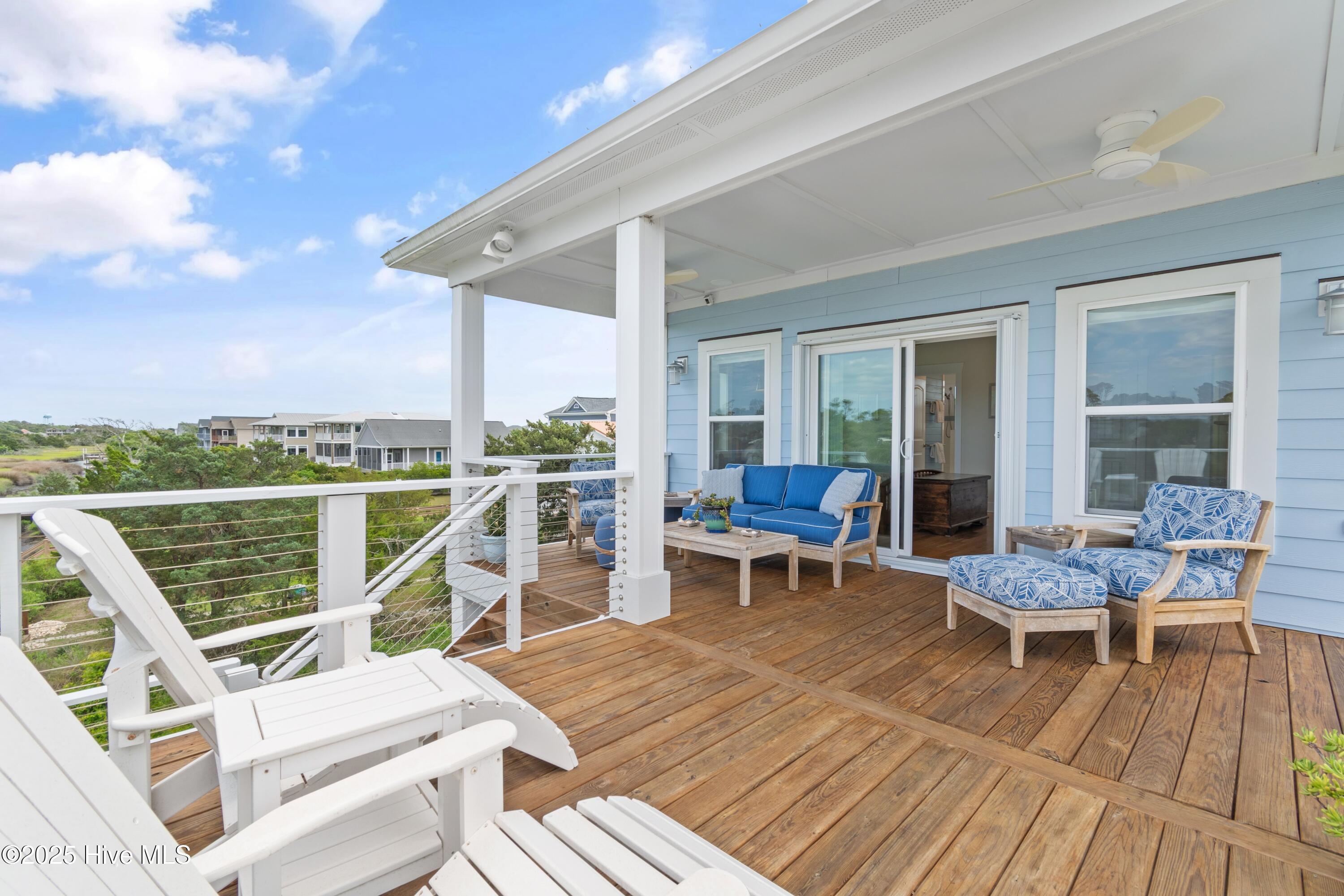 2922 E Pelican Drive