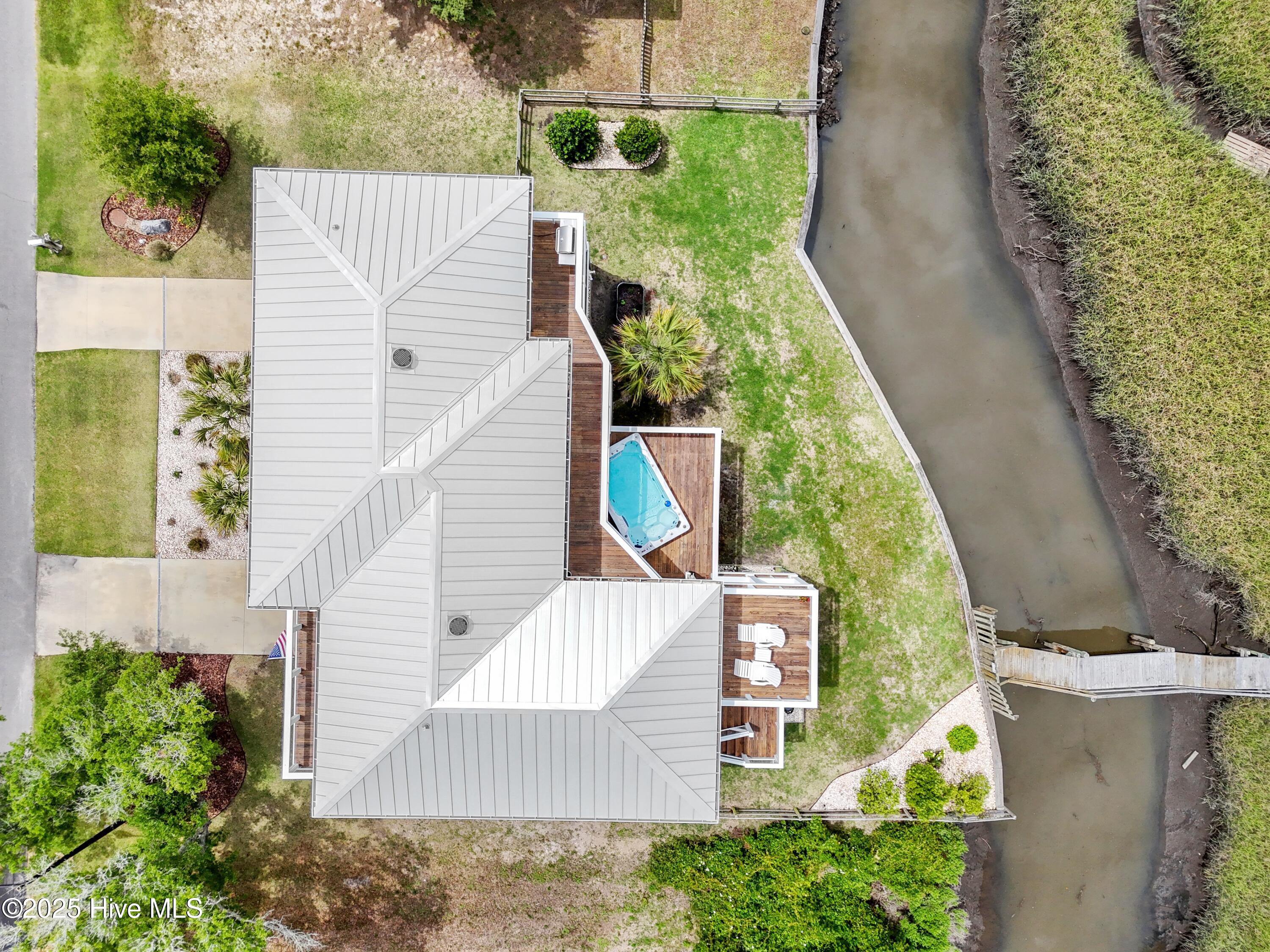 2922 E Pelican Drive