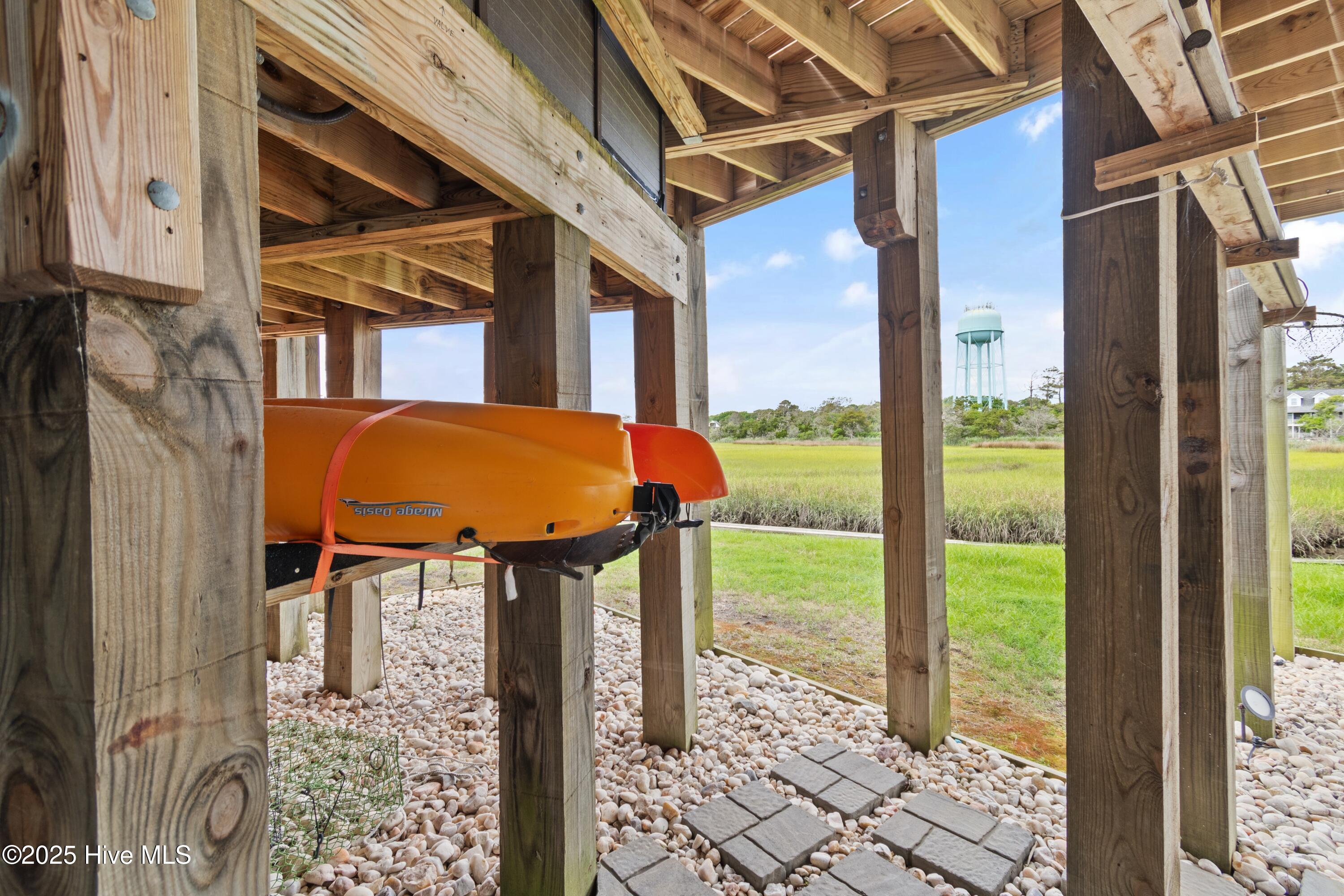 2922 E Pelican Drive