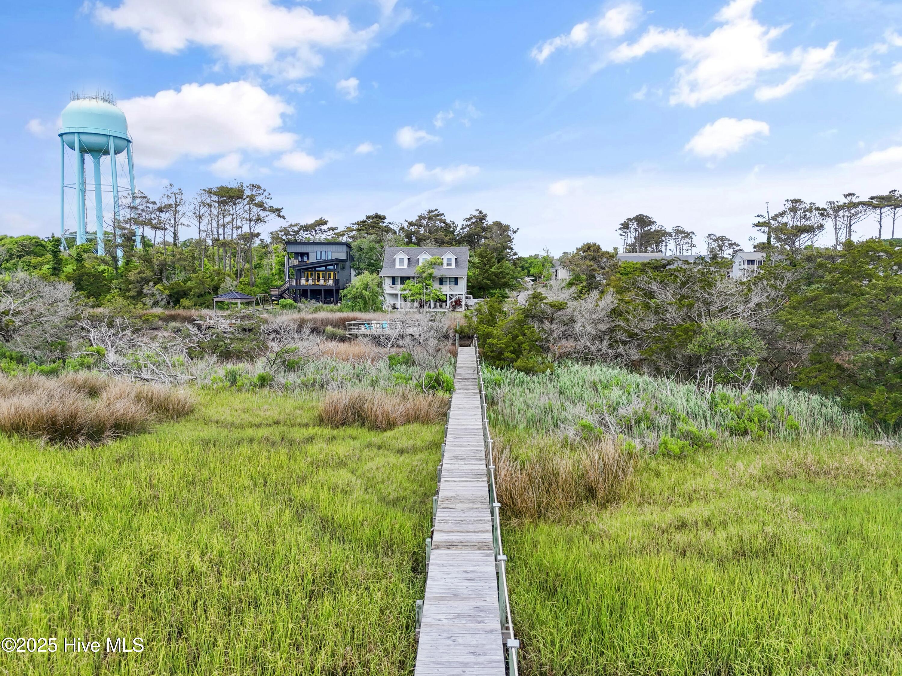 2922 E Pelican Drive