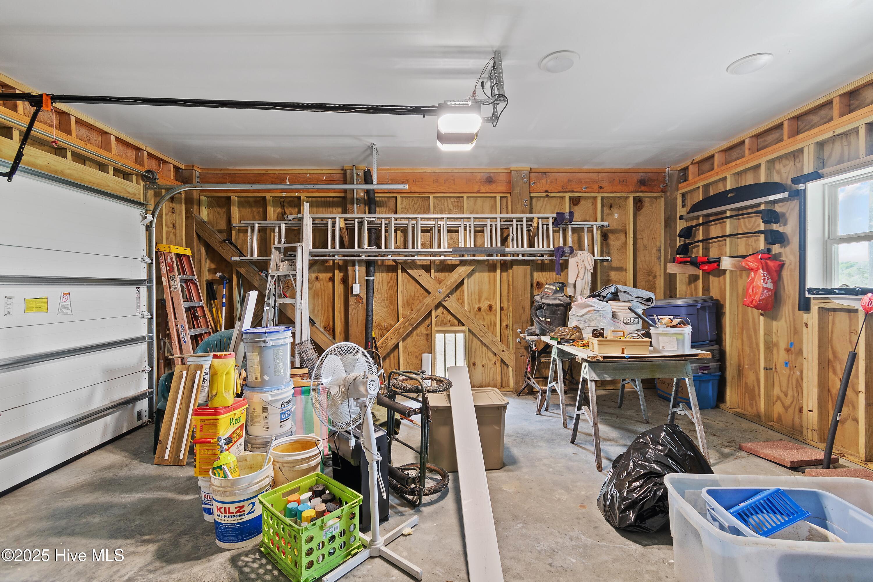 2922 E Pelican Drive